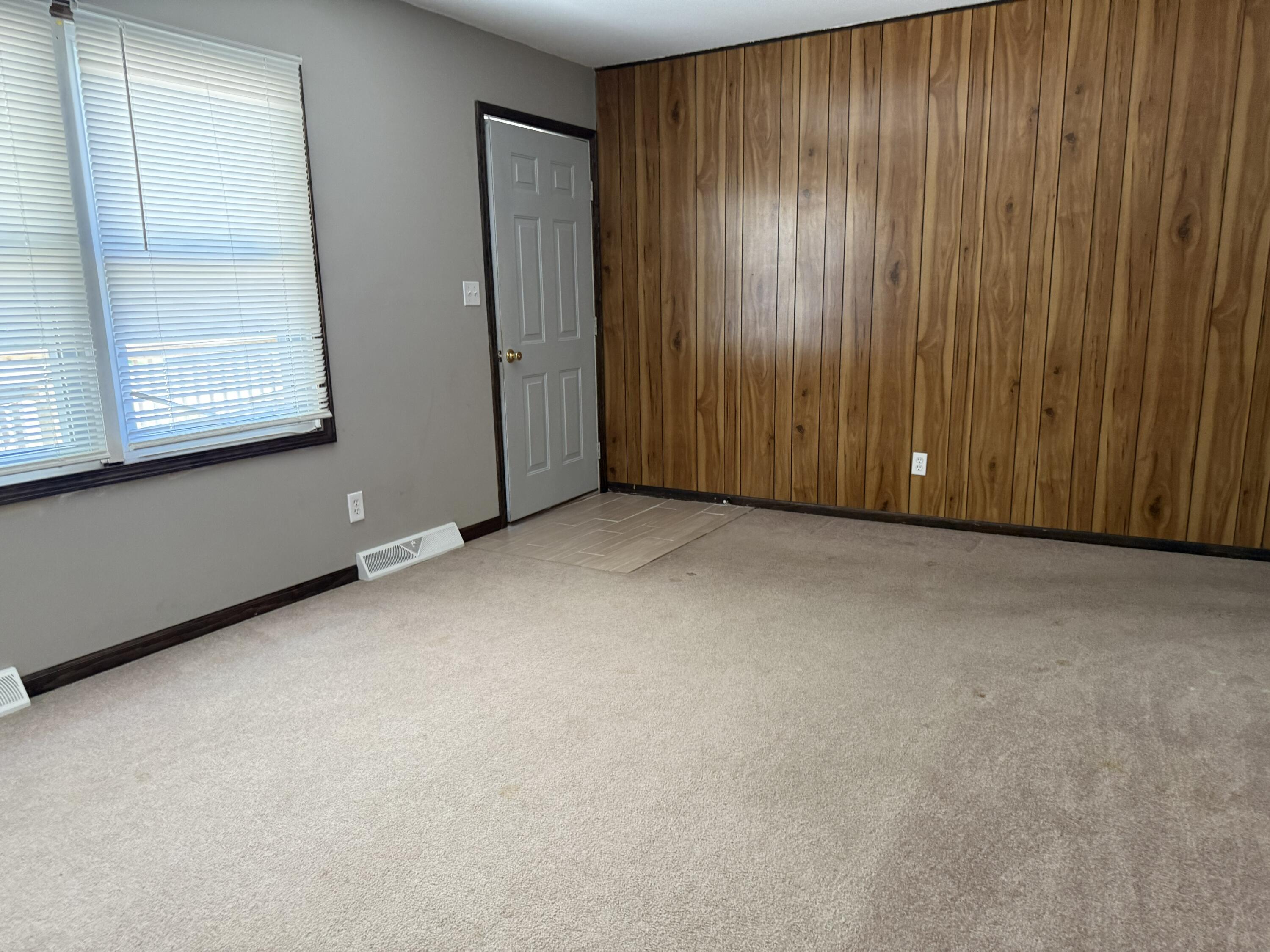 1715 Linn Ave Property Photo 5