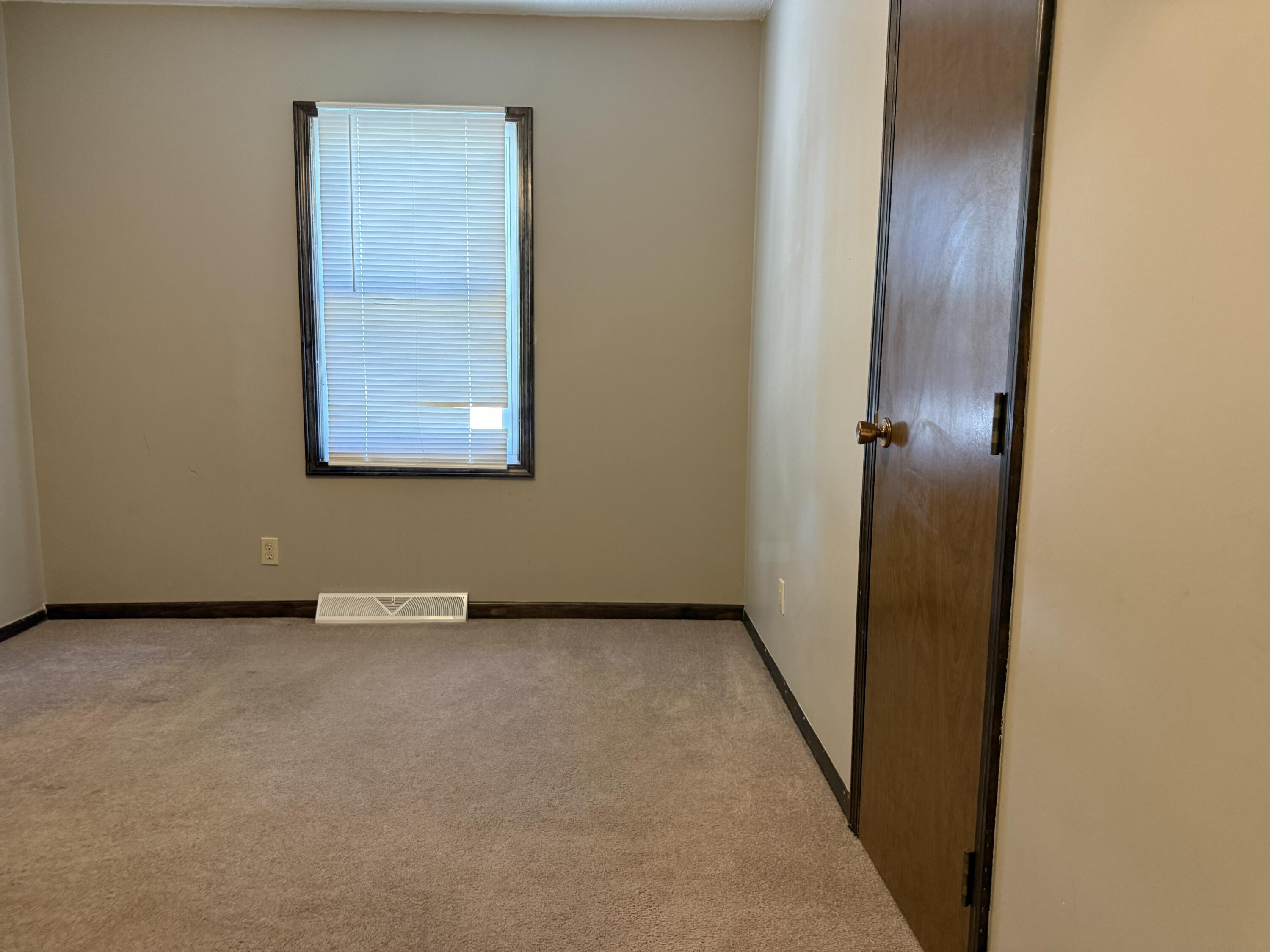 1715 Linn Ave Property Photo 18