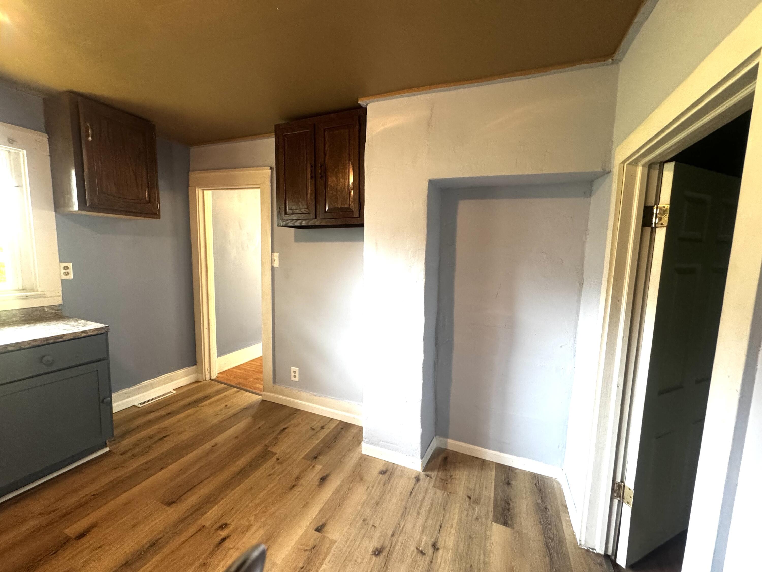 462 Carroll Ave Property Photo 19