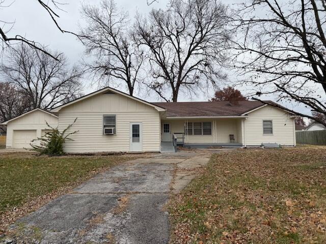 513 South Dr Property Photo 1