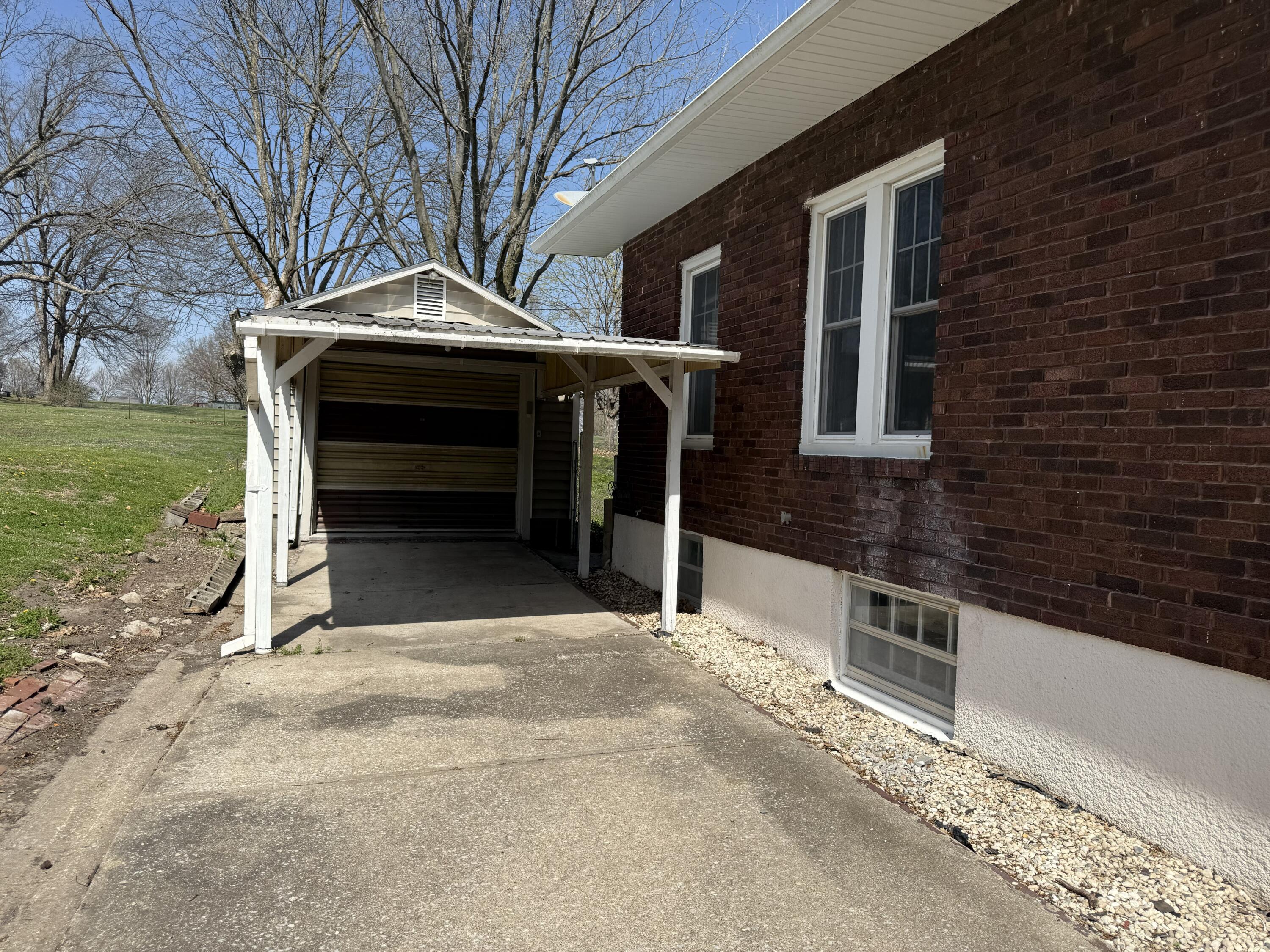 218 Dulaney St Property Photo 25