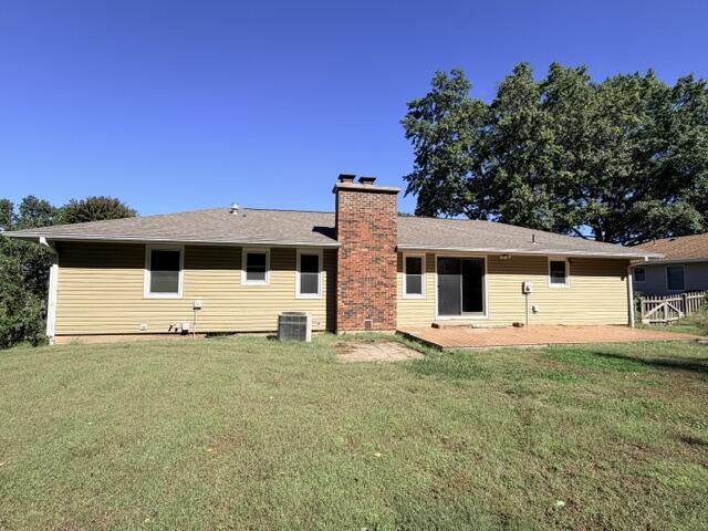 714 Lake Dr Property Photo 2