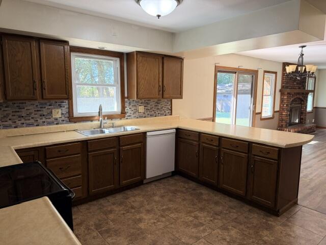 714 Lake Dr Property Photo 5