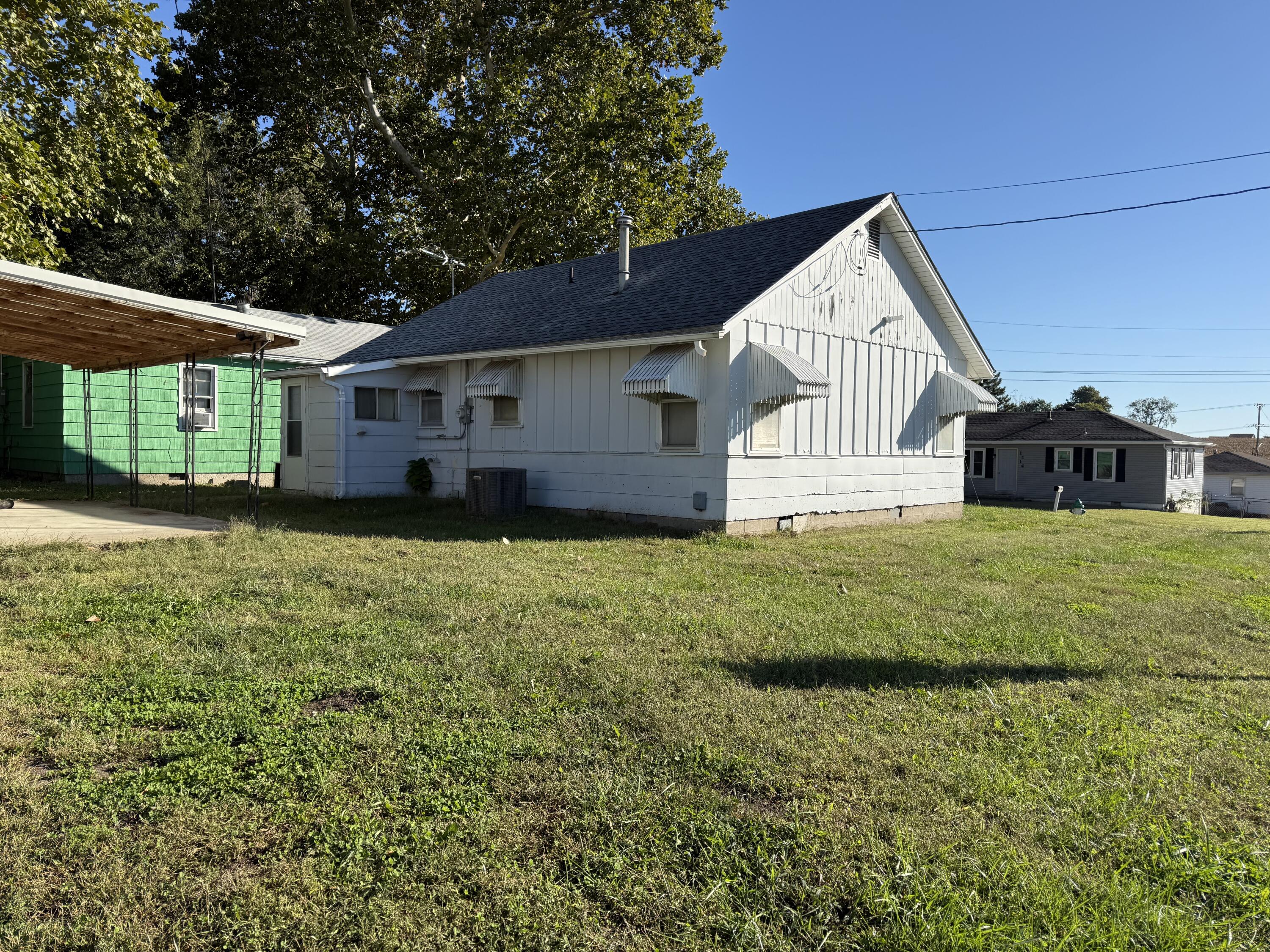 1511 Sharp Ave Property Photo 2