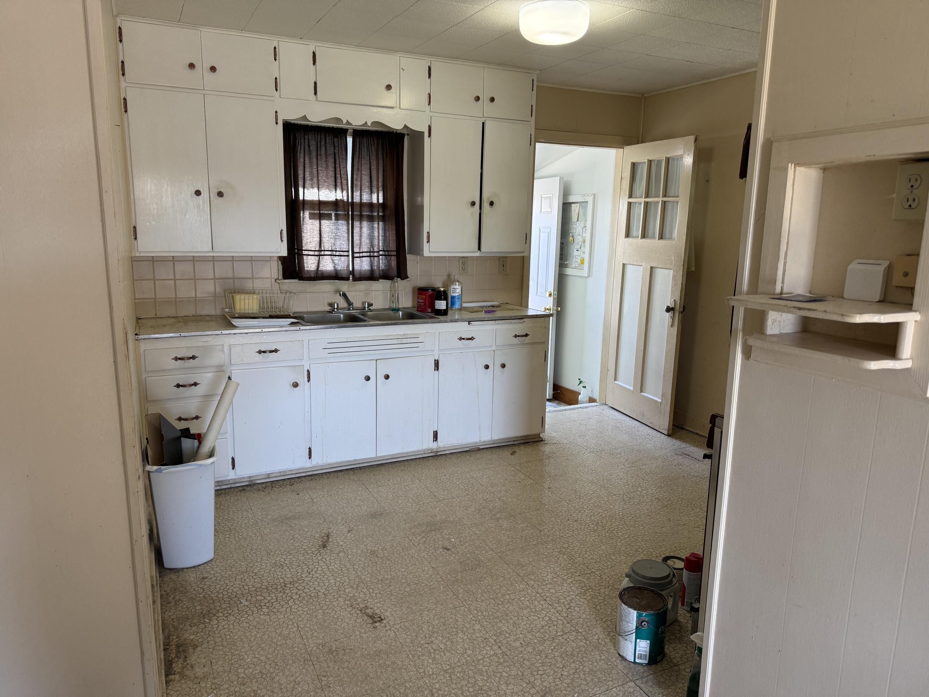 1511 Sharp Ave Property Photo 6