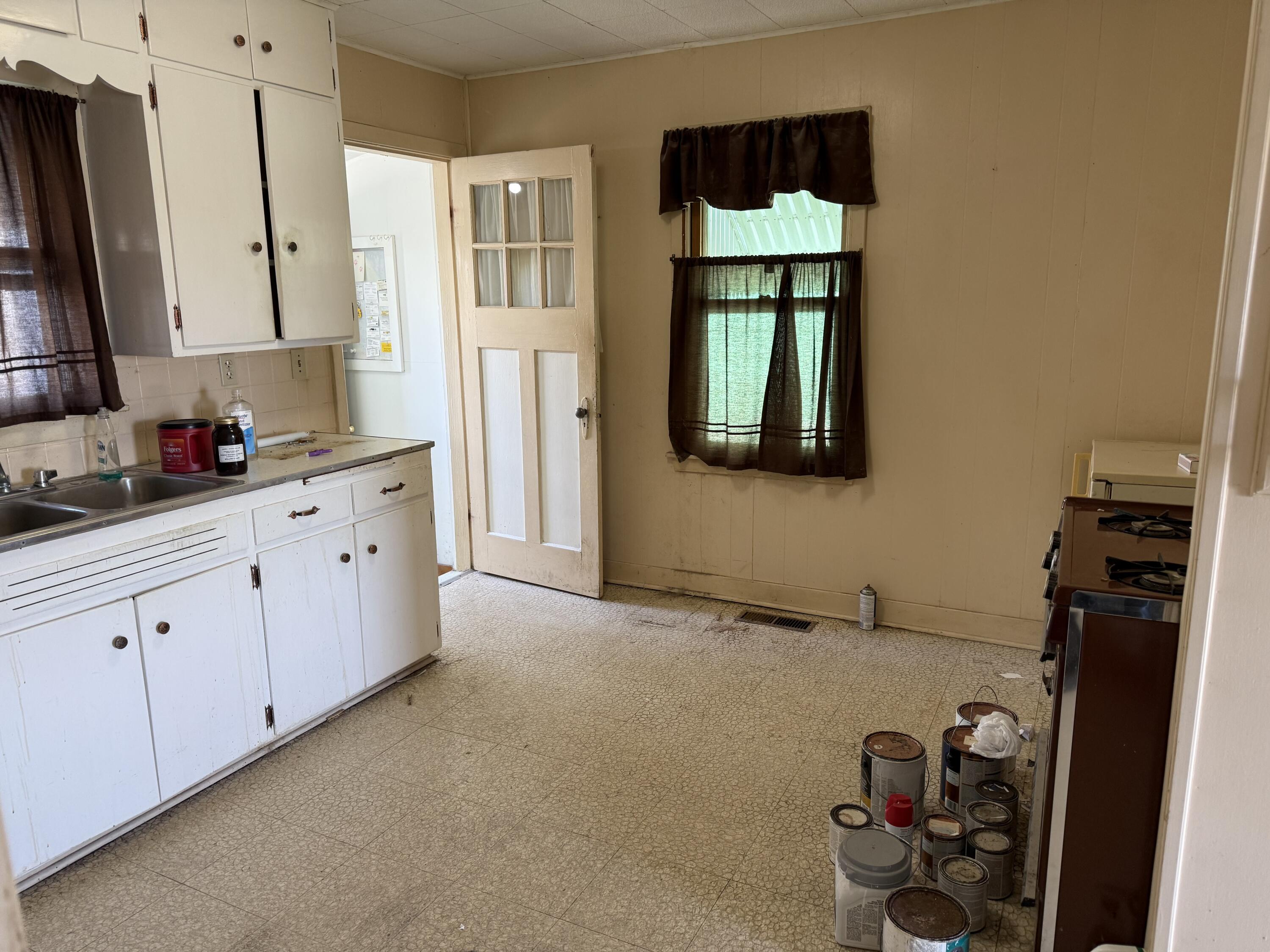 1511 Sharp Ave Property Photo 7