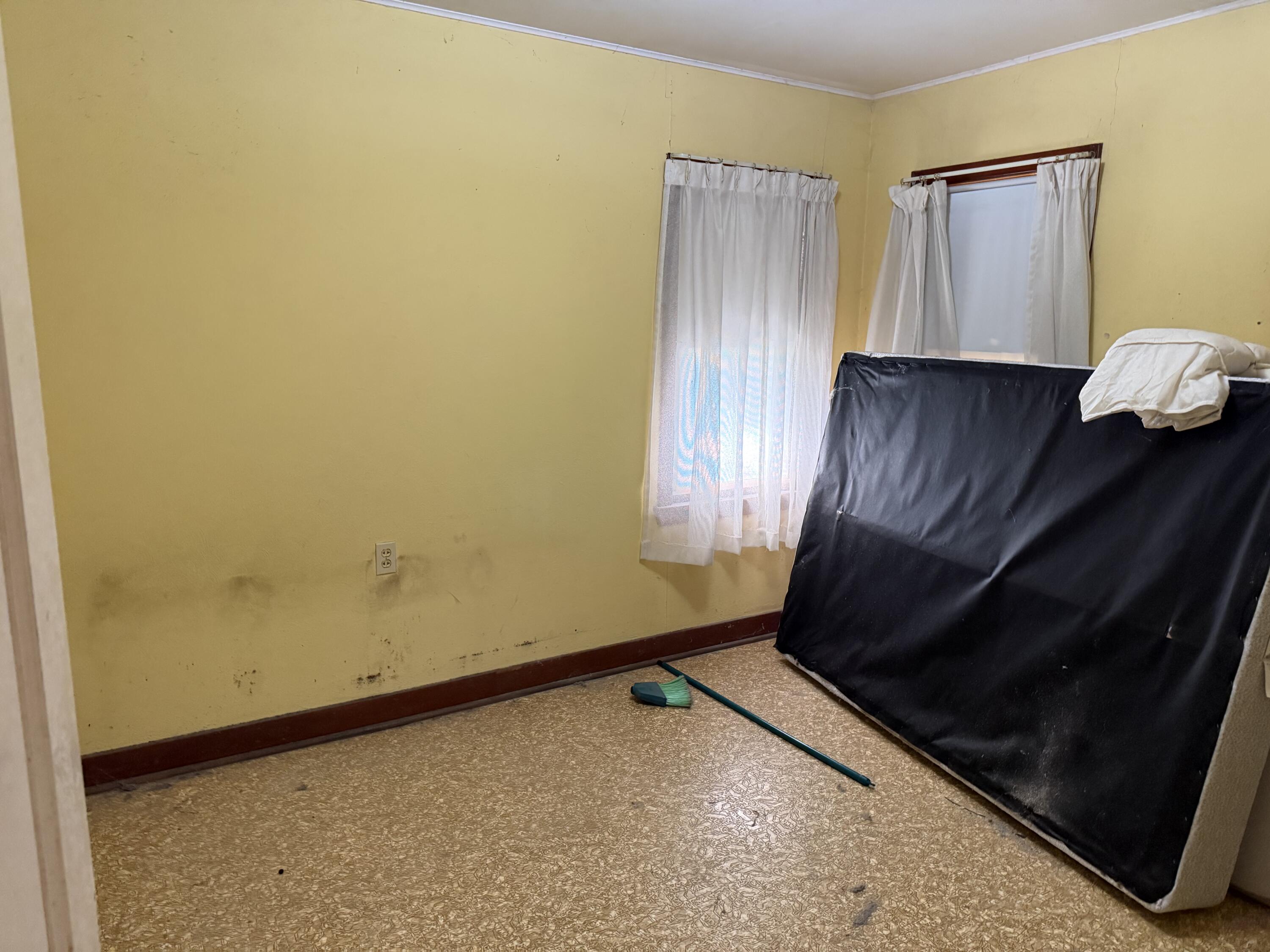 1511 Sharp Ave Property Photo 10
