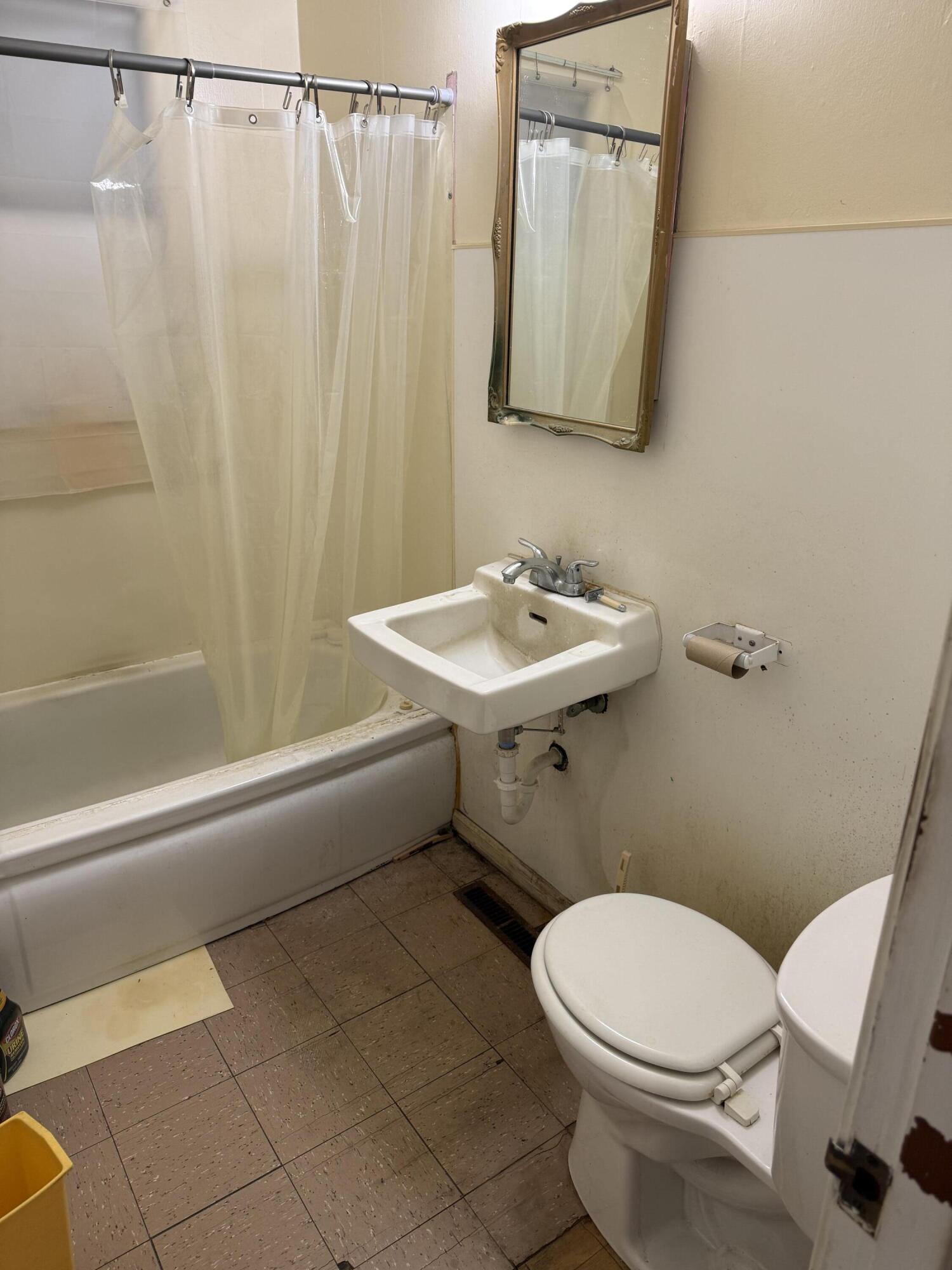 1511 Sharp Ave Property Photo 15