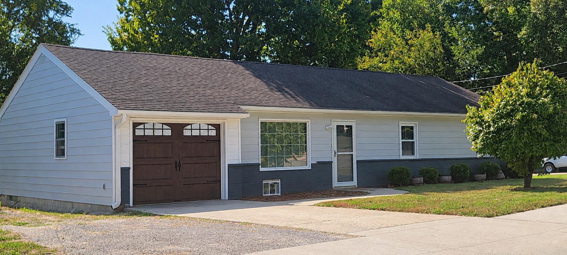 6 College St Property Photo 1