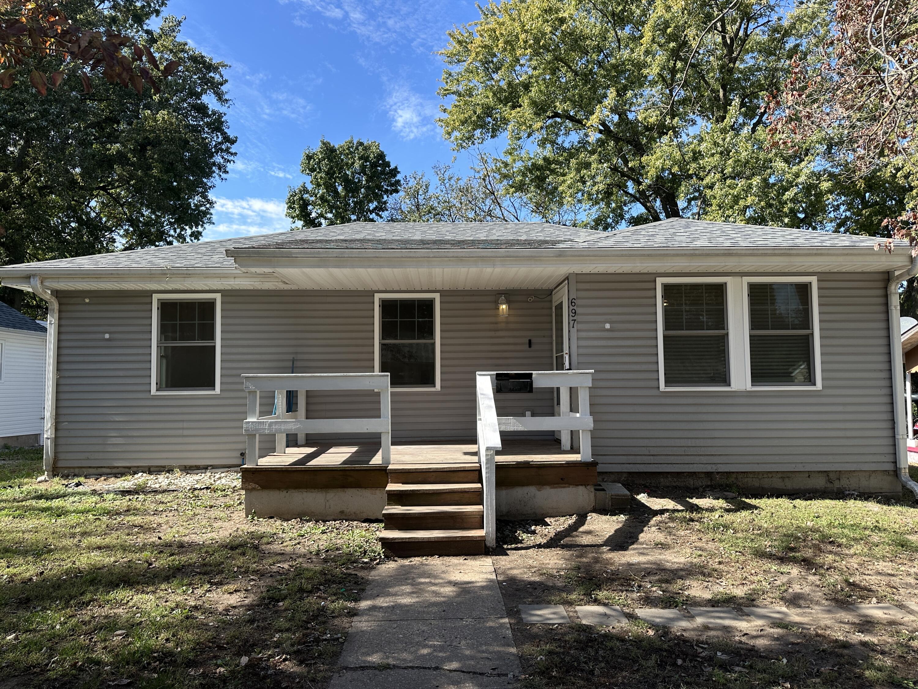 697 Ted Ave Property Photo 1