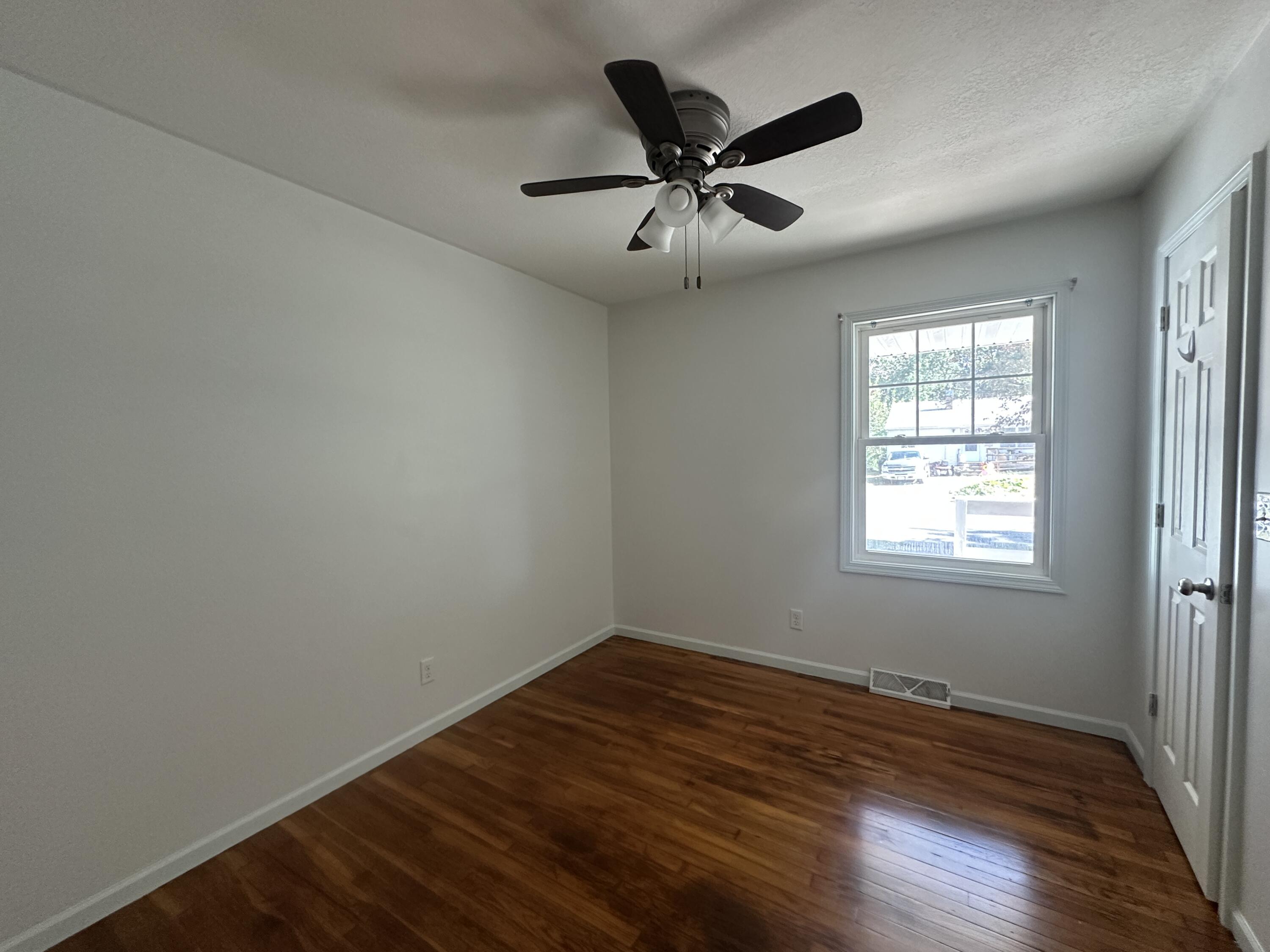 697 Ted Ave Property Photo 16