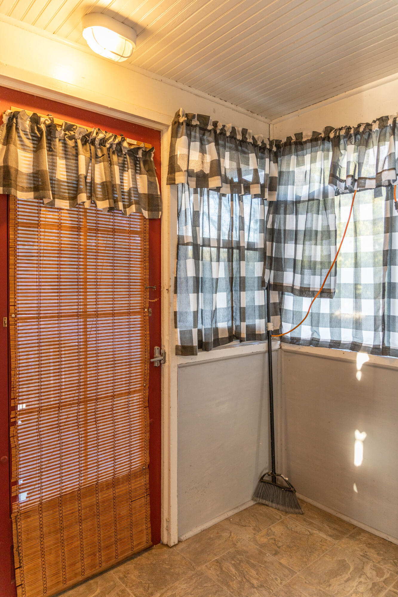639 Yerby St Property Photo 10