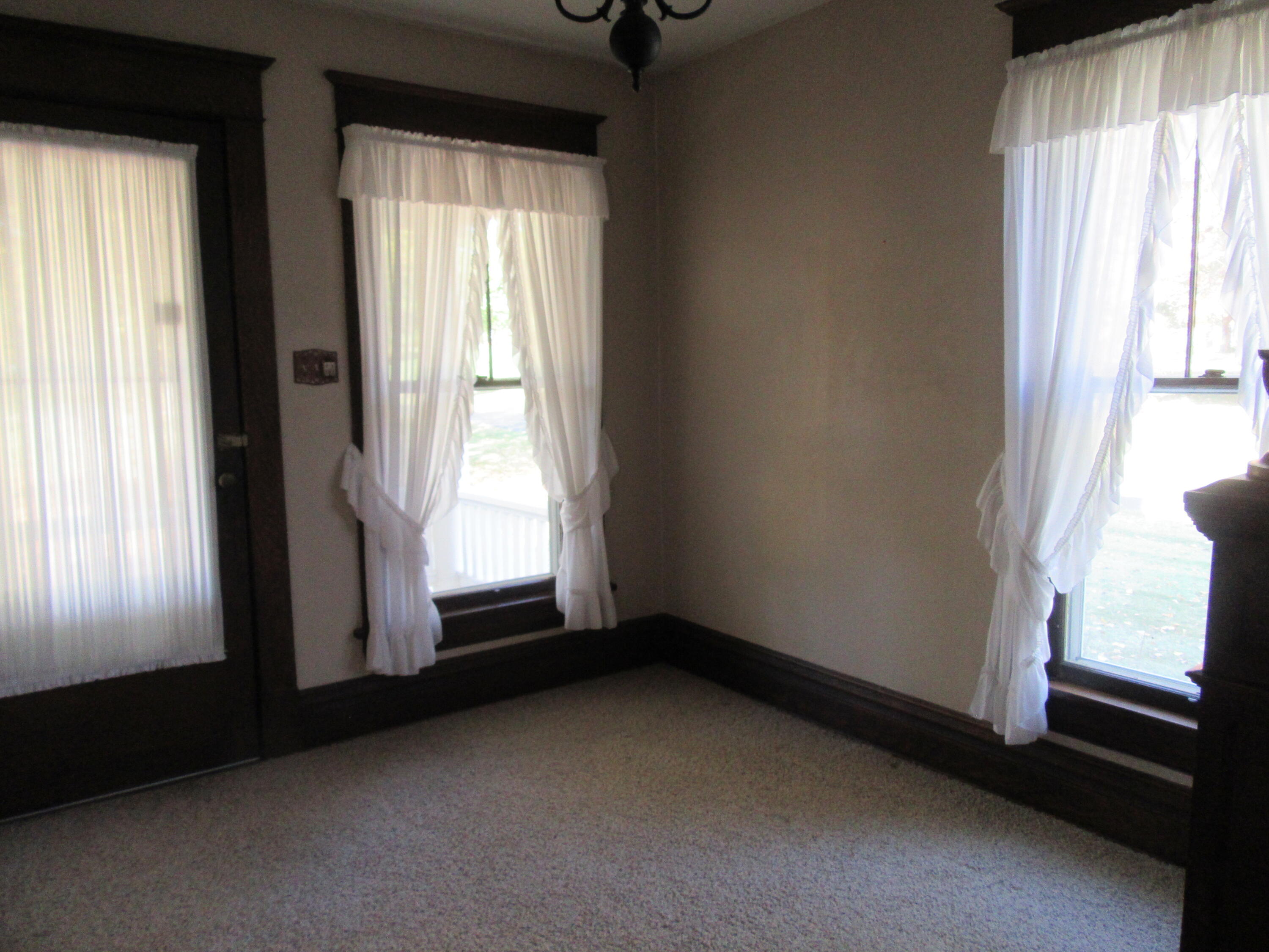 520 Brunswick Ave Property Photo 12