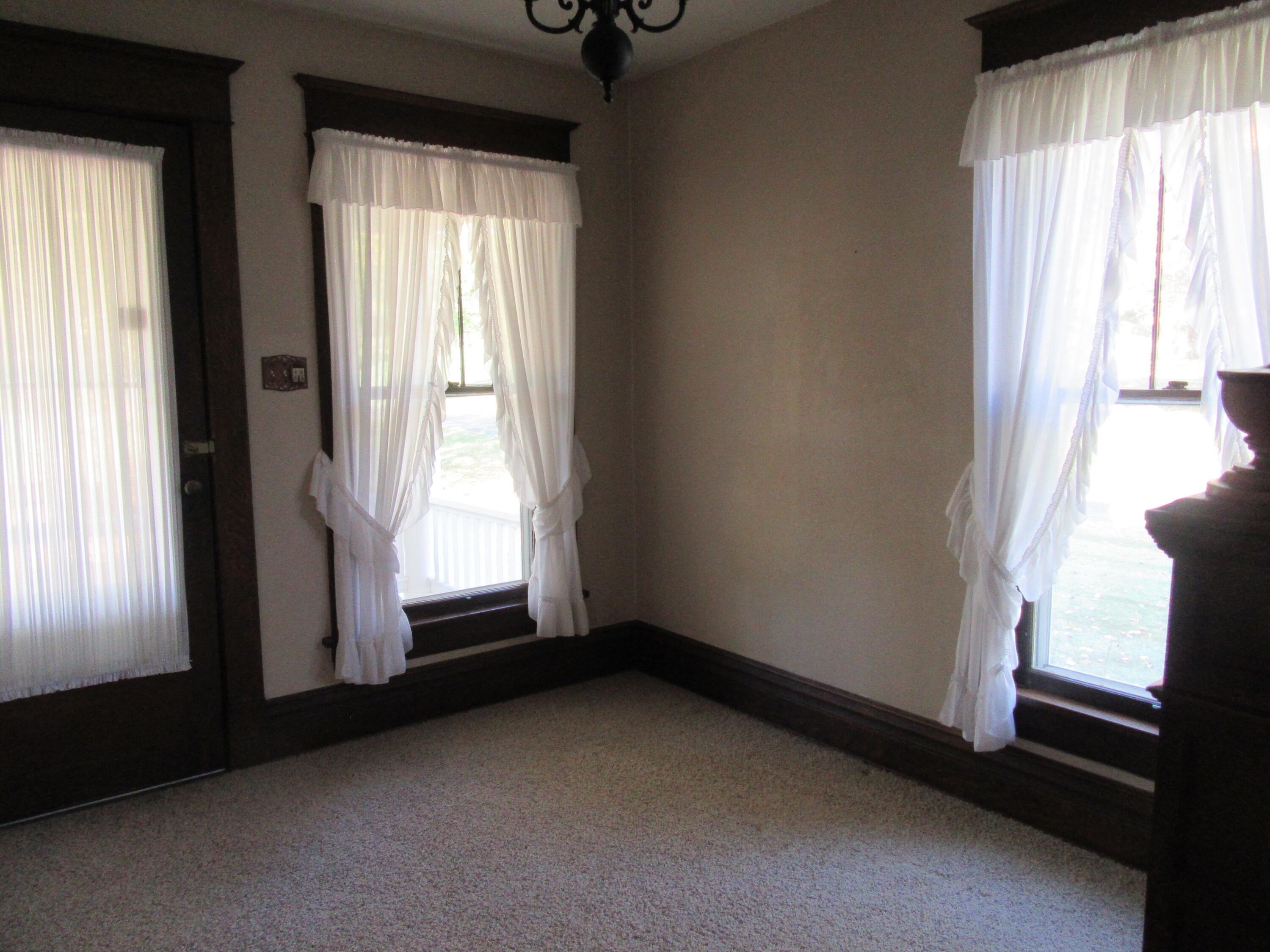 520 Brunswick Ave Property Photo 13