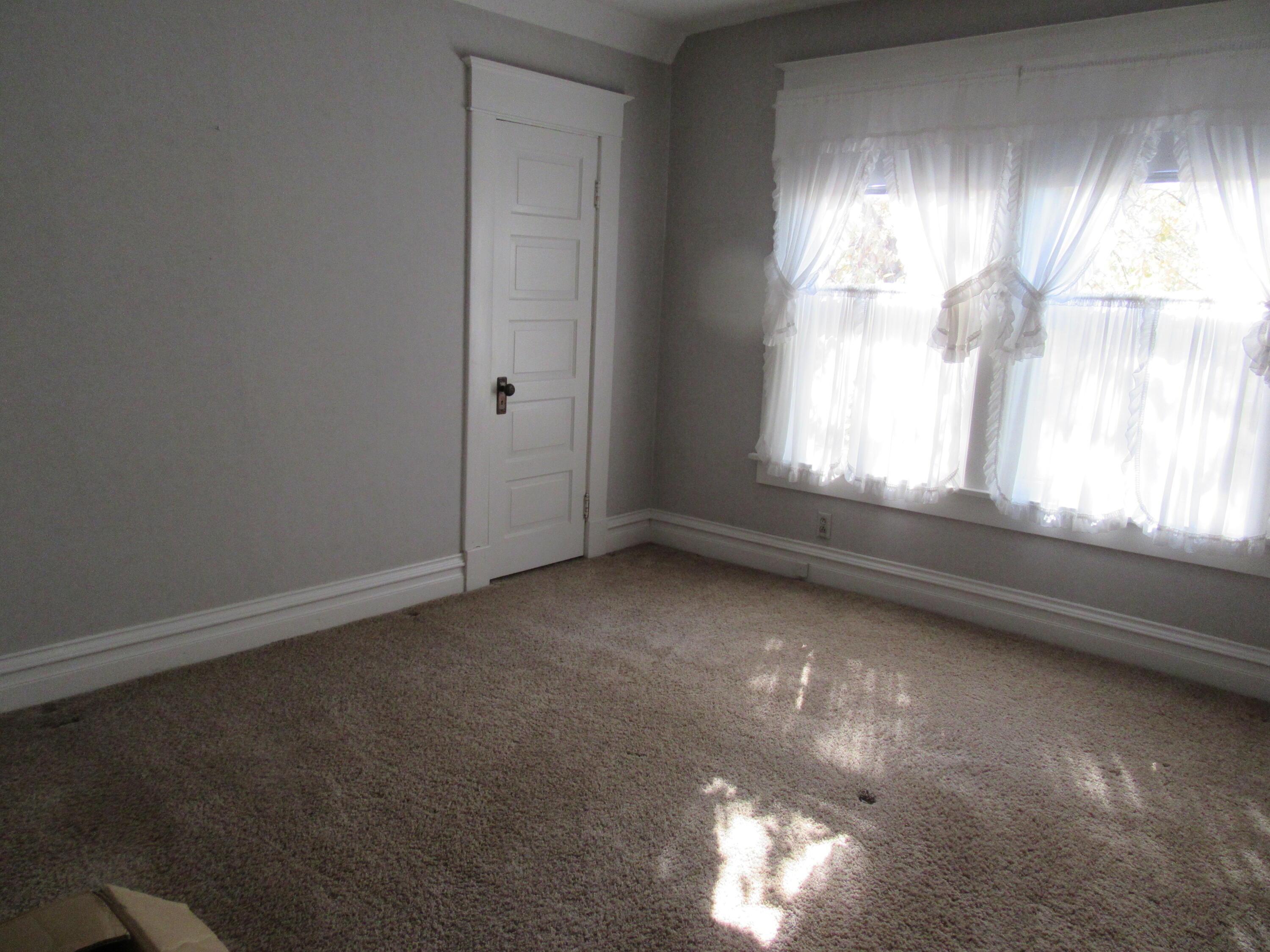 520 Brunswick Ave Property Photo 25