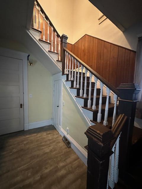 678 English Ave Property Photo 2