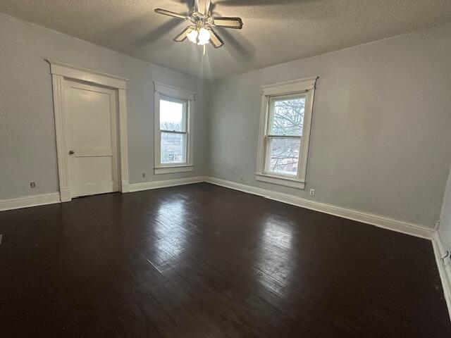 678 English Ave Property Photo 14