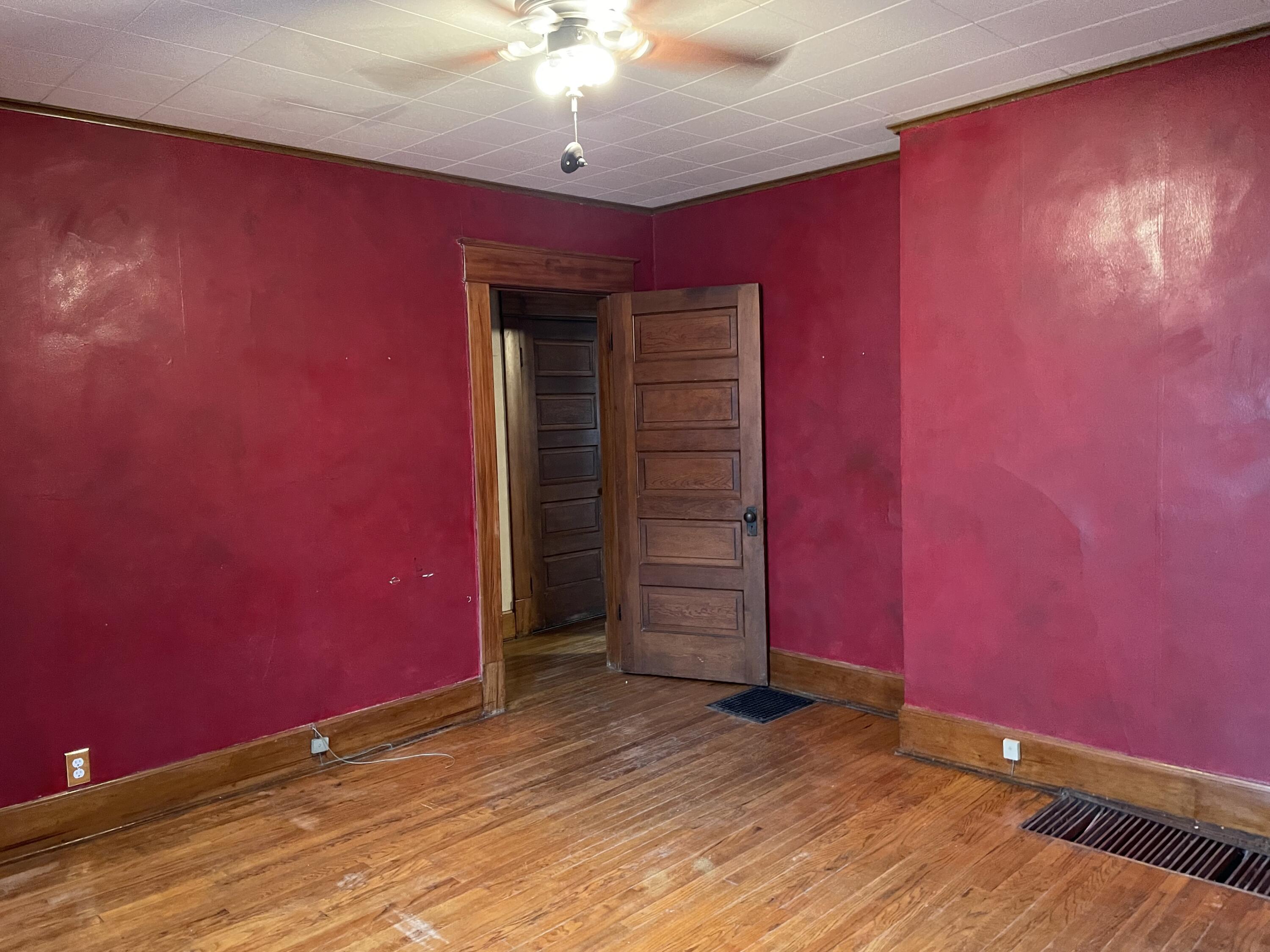 461 Summit St Property Photo 25