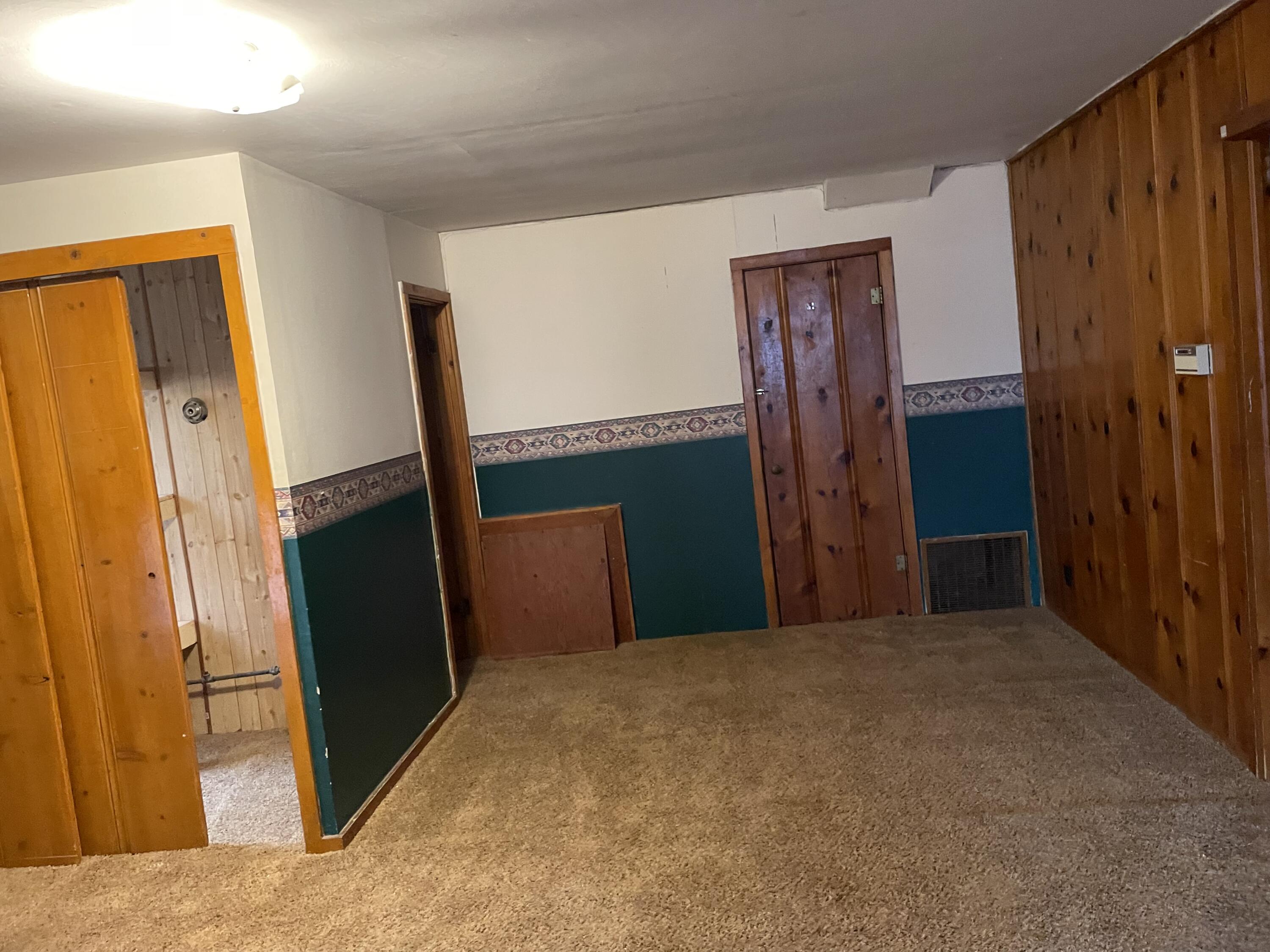461 Summit St Property Photo 33