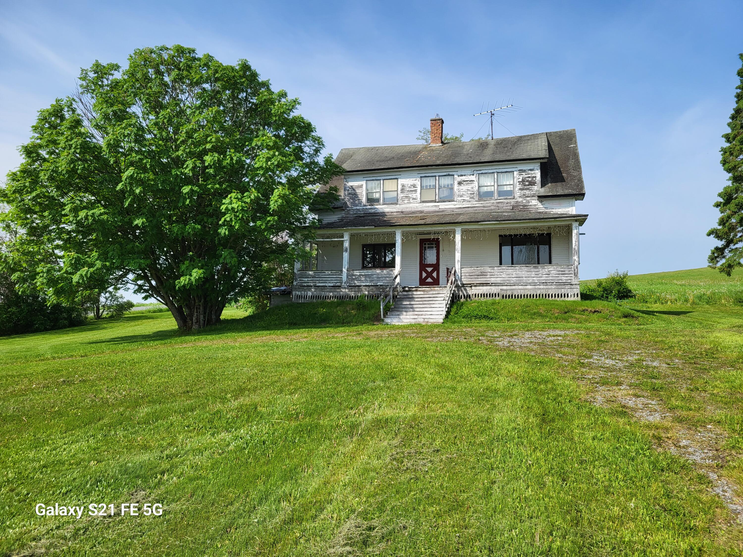 147 Lake Road Property Photo 14