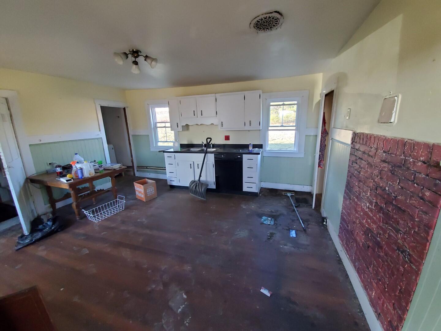343 W Main Street Property Photo 38
