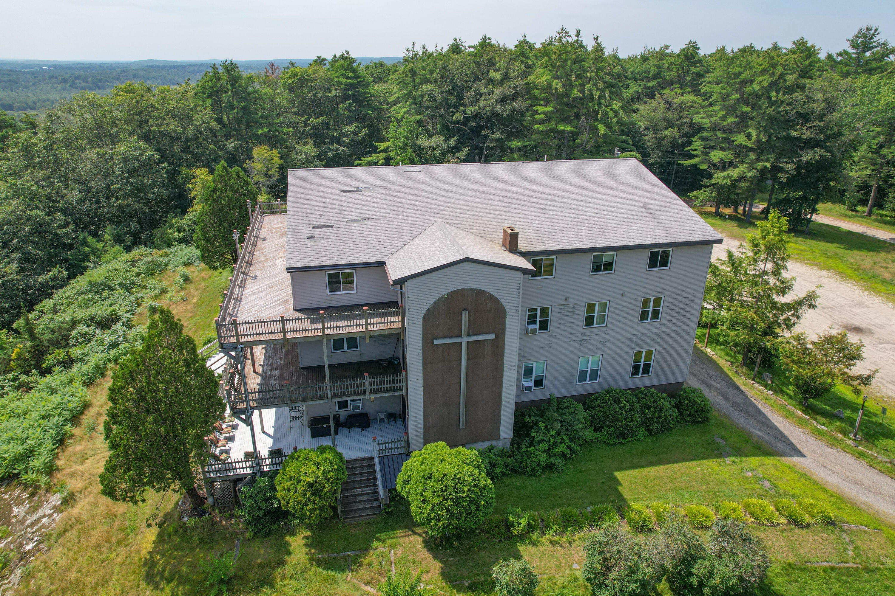 32 Sky-hy Drive Property Photo 1