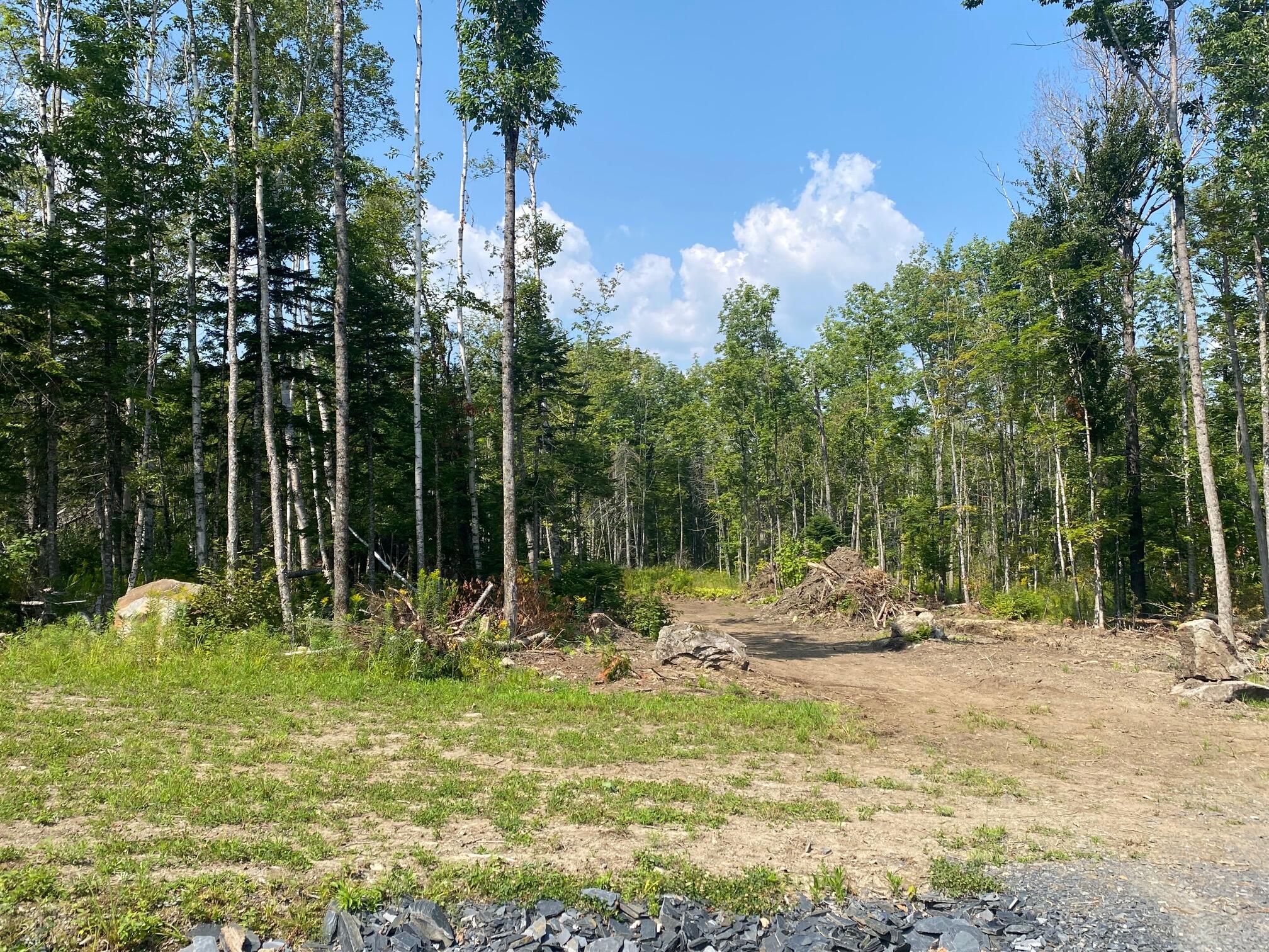 6 Tumbledown Lane