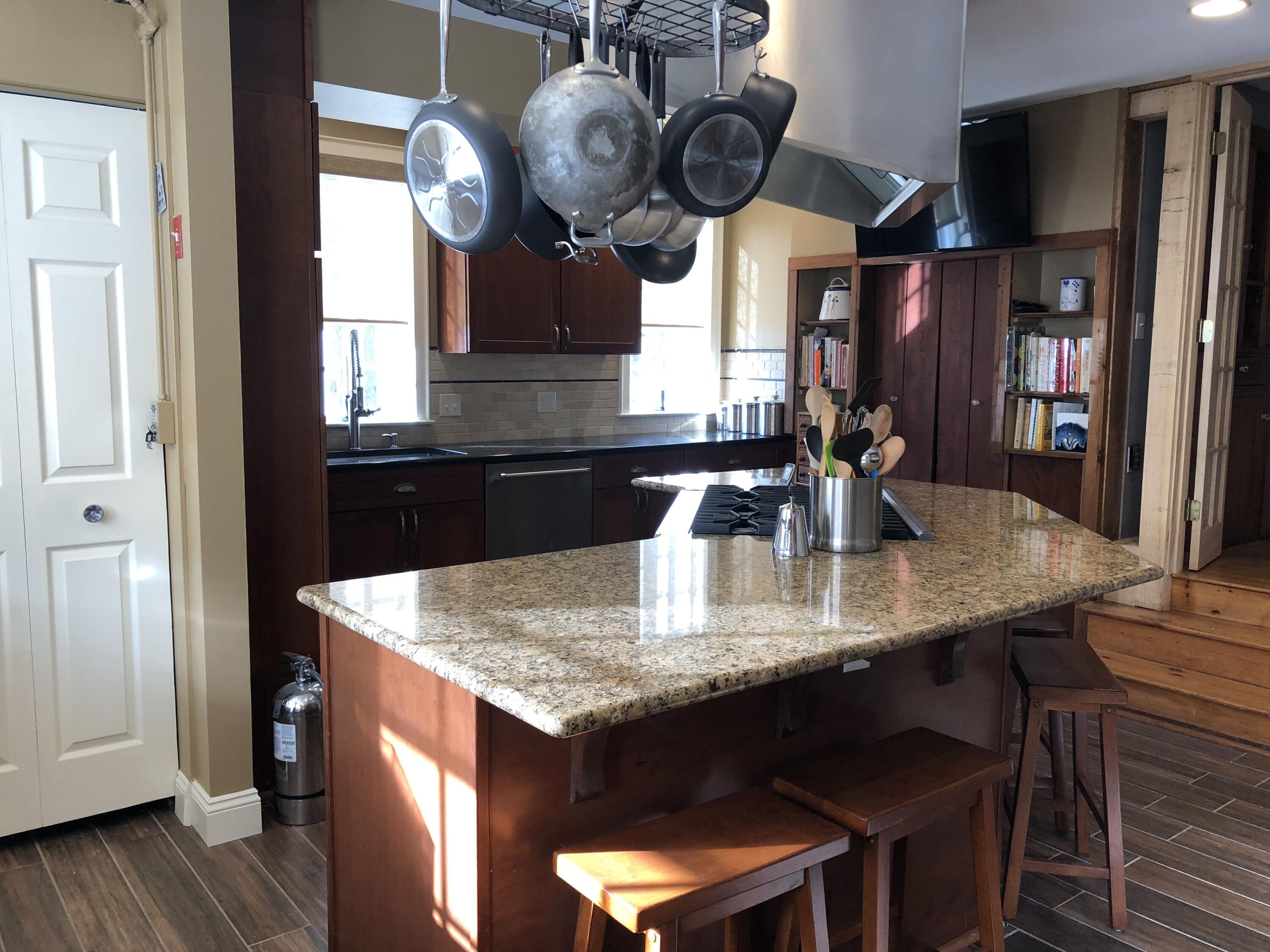 72 Elm Street Property Photo 26