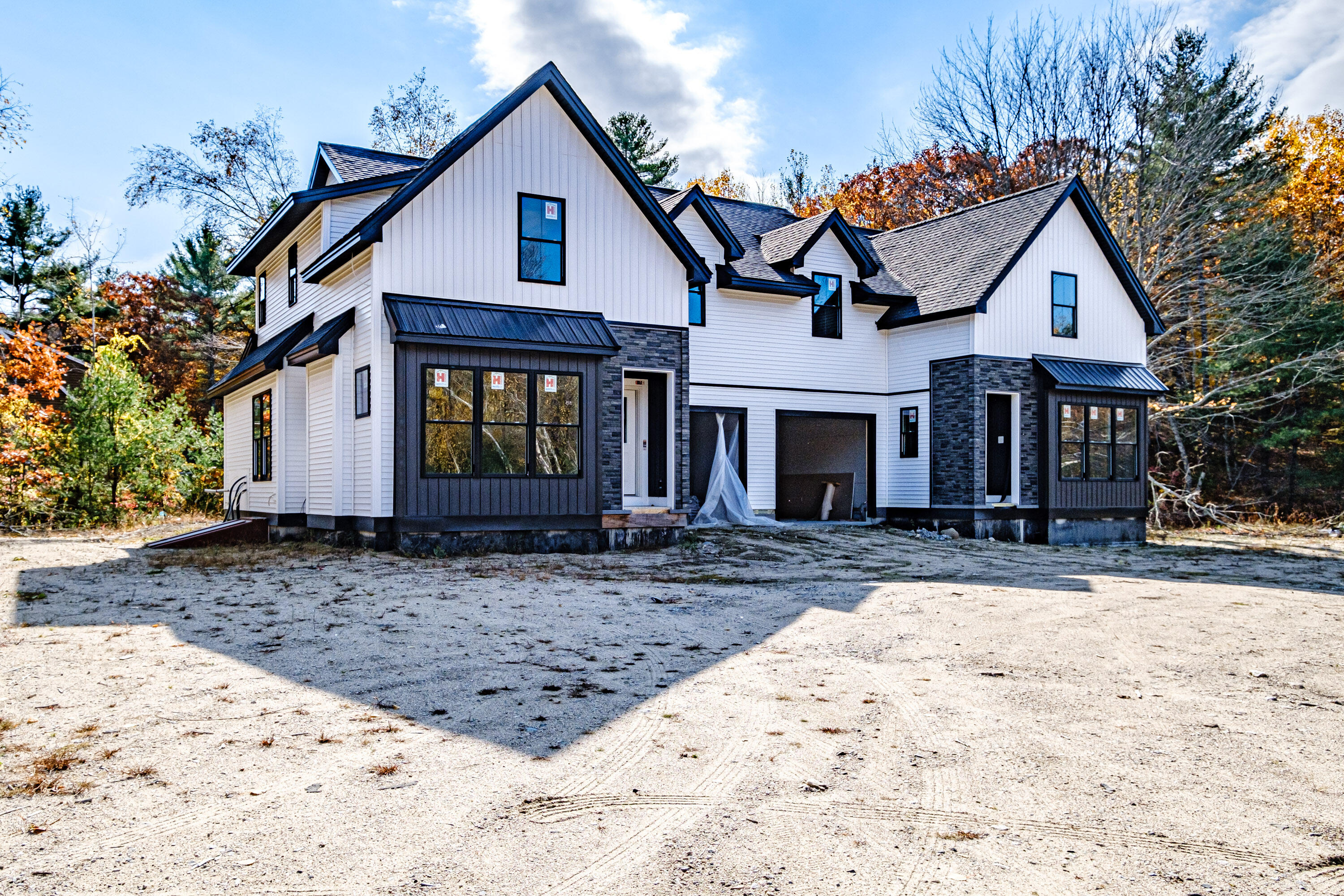 6 Laurel Lane Property Photo