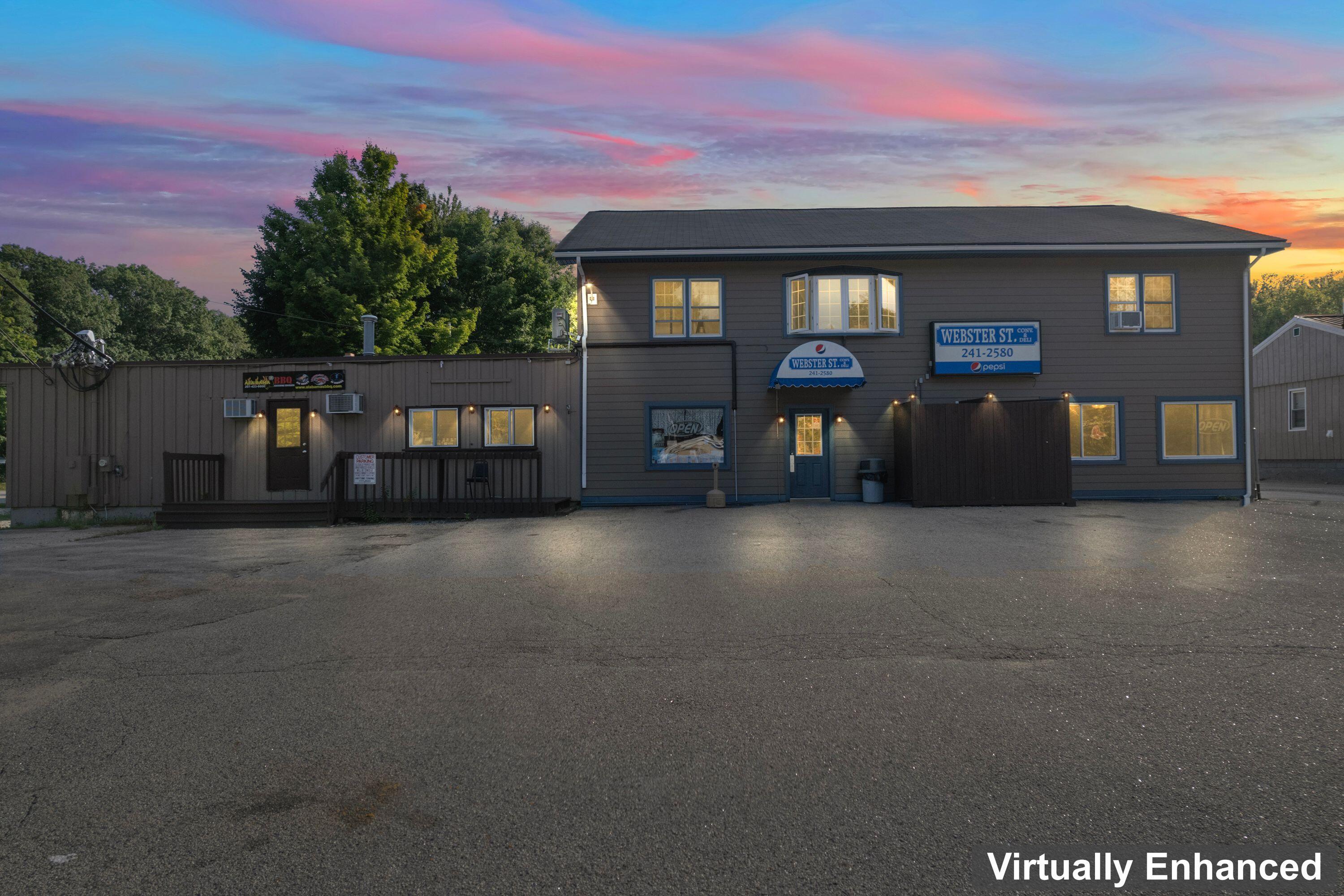 715 Webster Street Property Photo 2