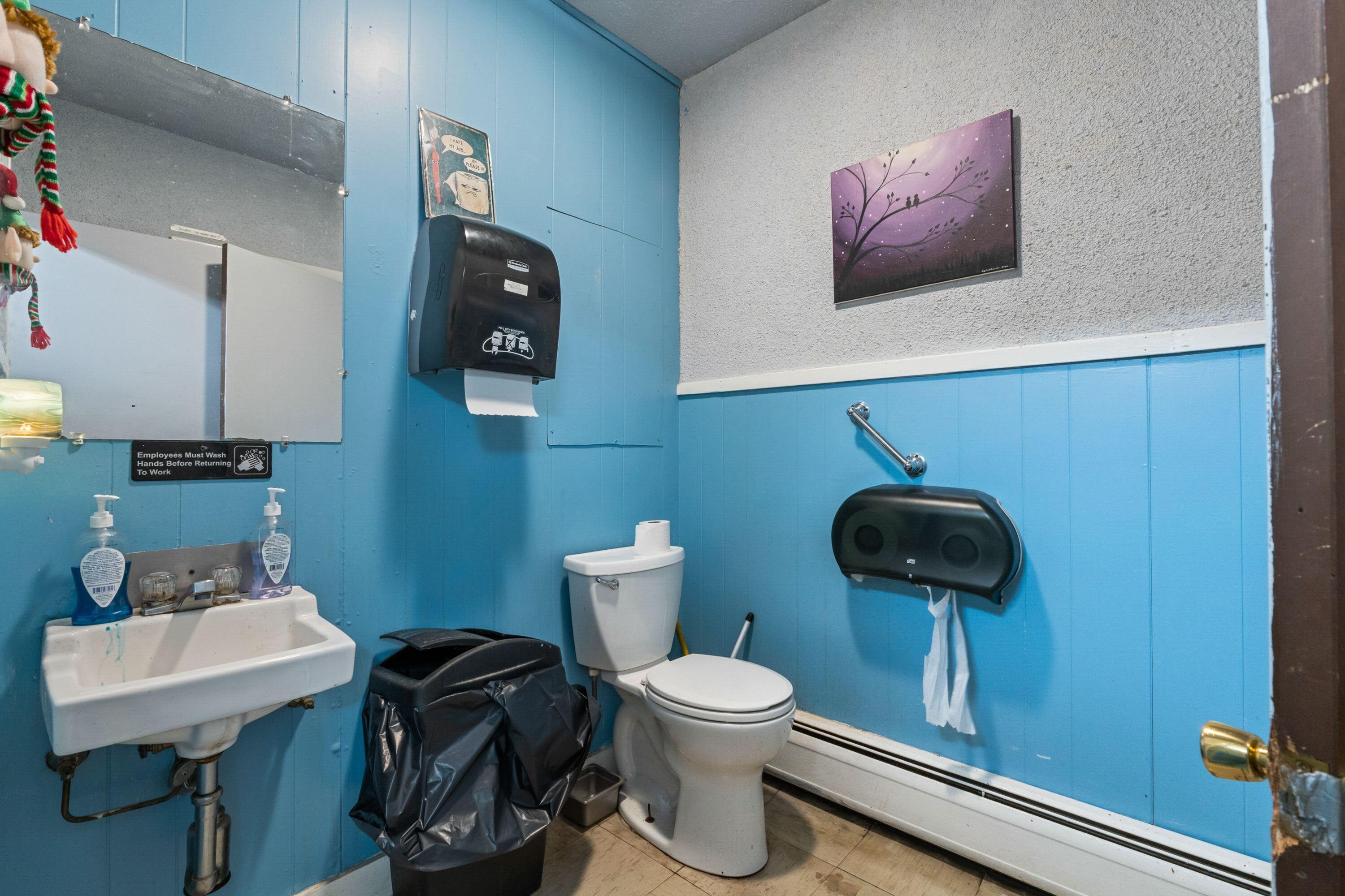 715 Webster Street Property Photo 19