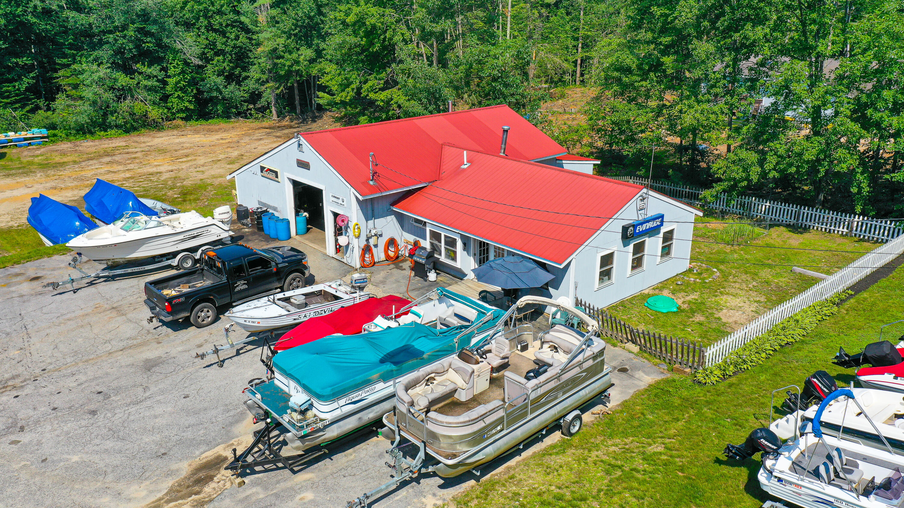 819 Naples Road Property Photo