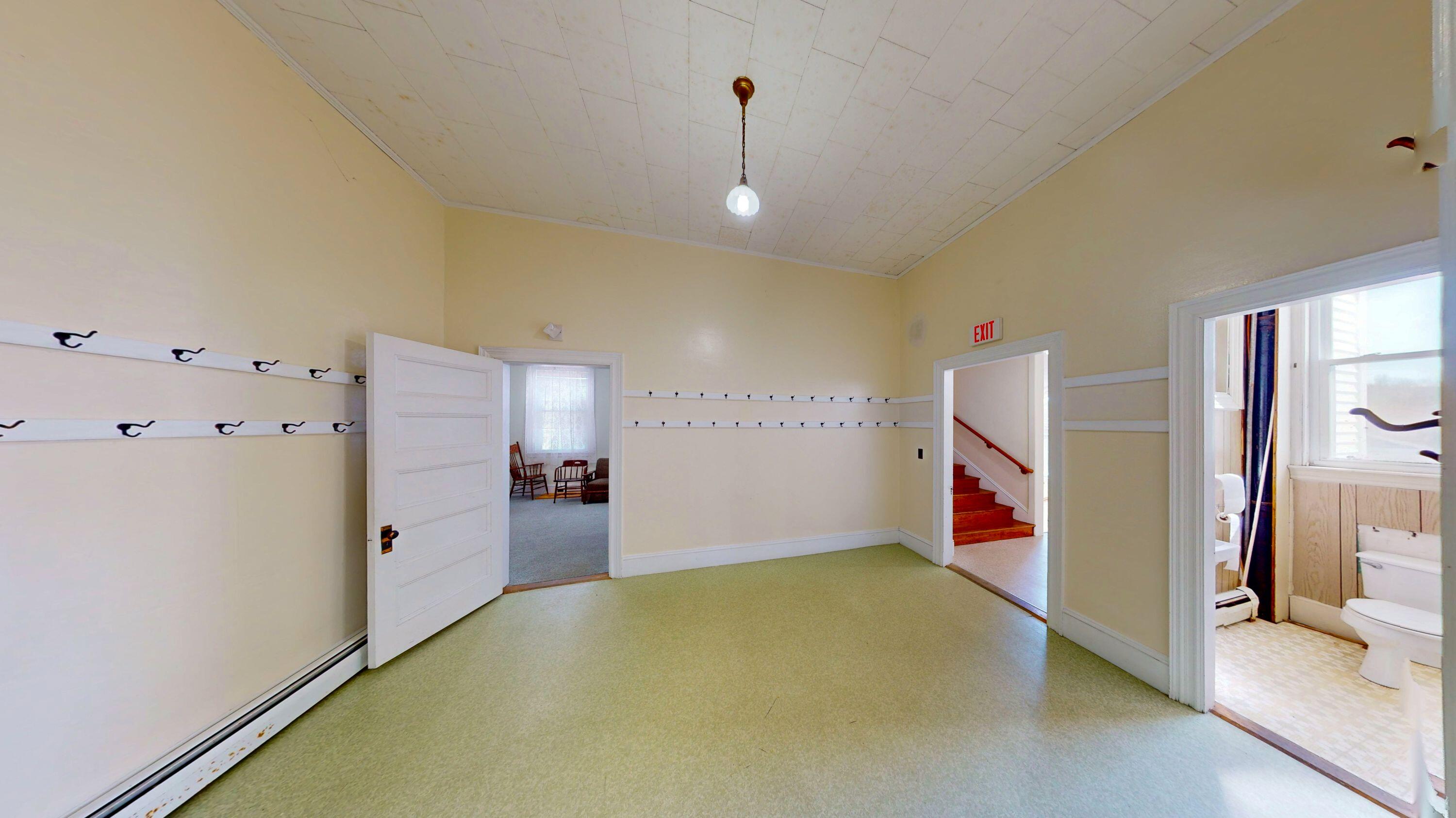 10 Center Street Property Photo 15