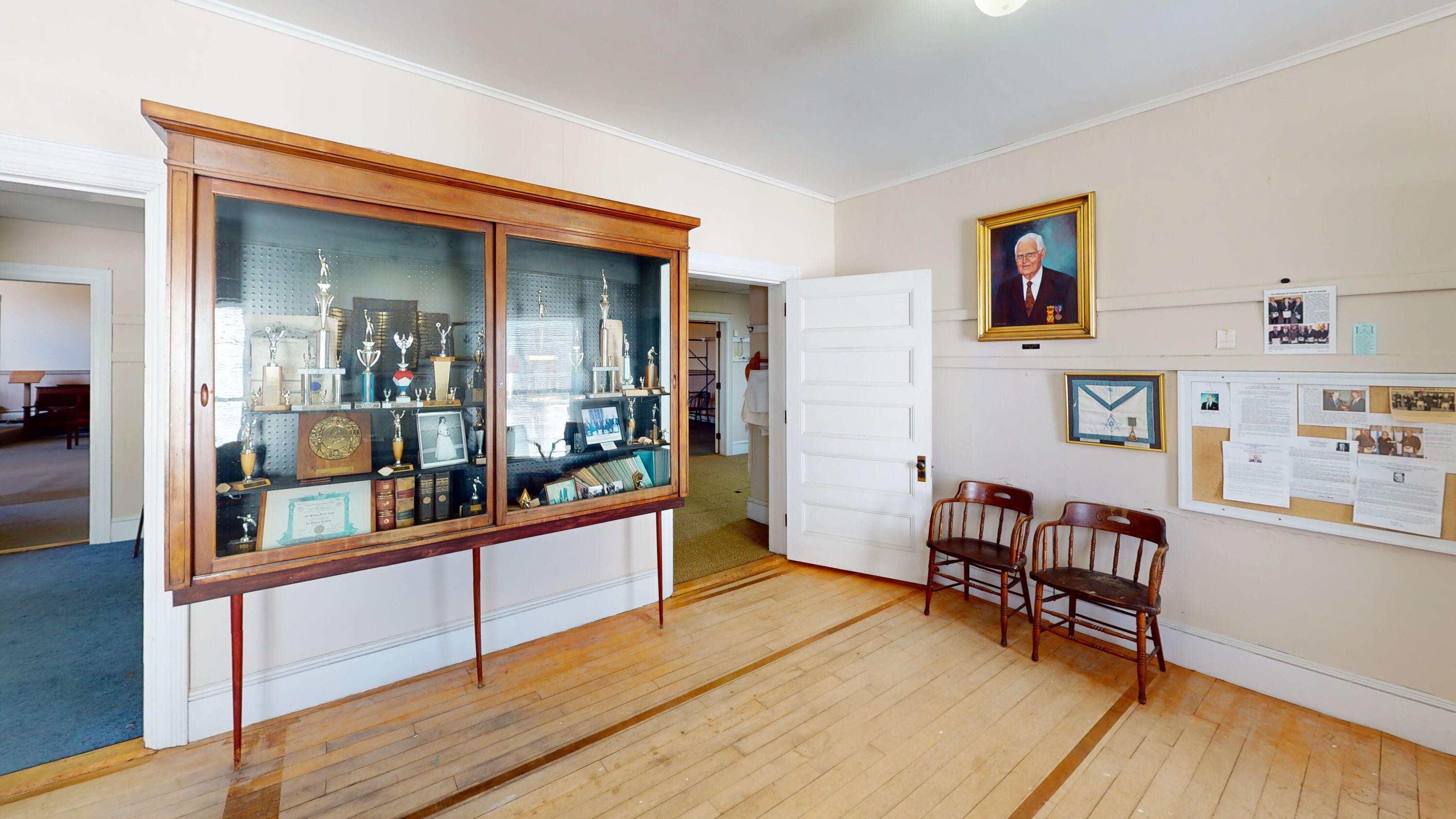 10 Center Street Property Photo 34