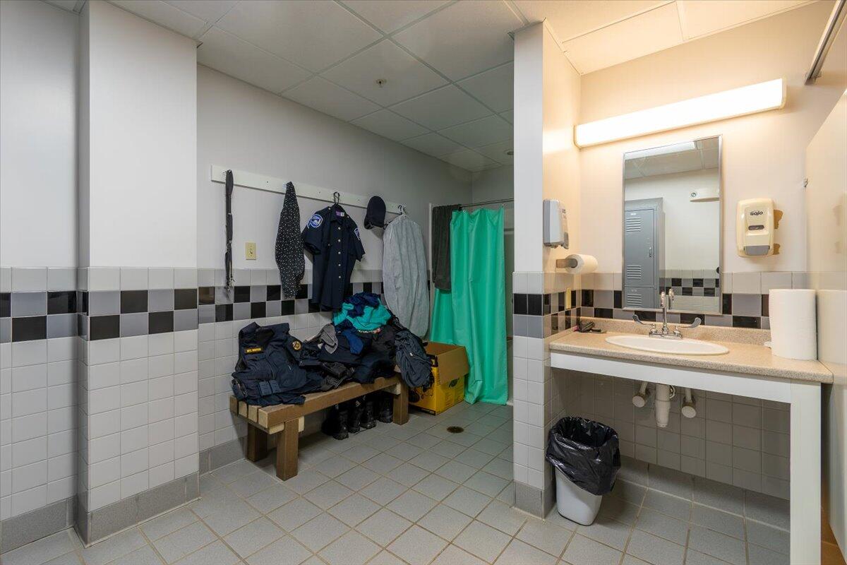 1 Park Drive Property Photo 15