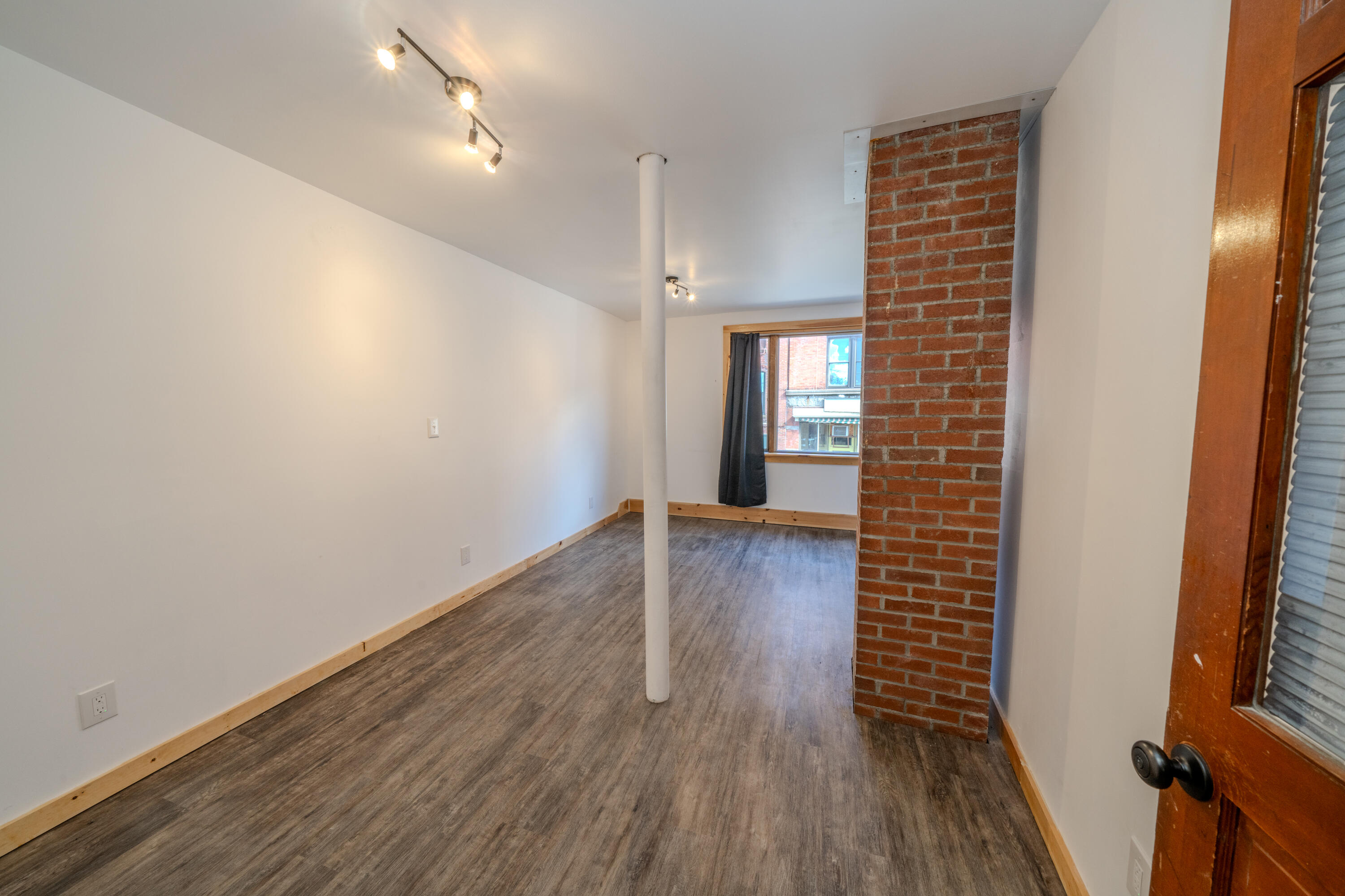 93 Main Street Property Photo 39