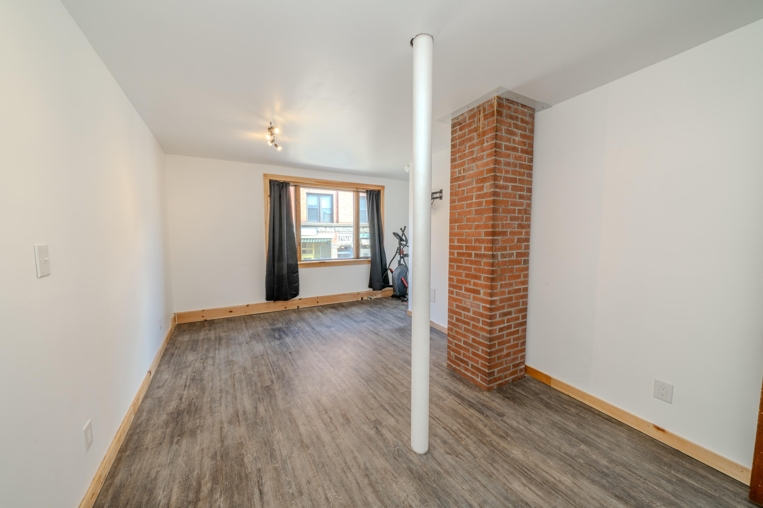 93 Main Street Property Photo 40