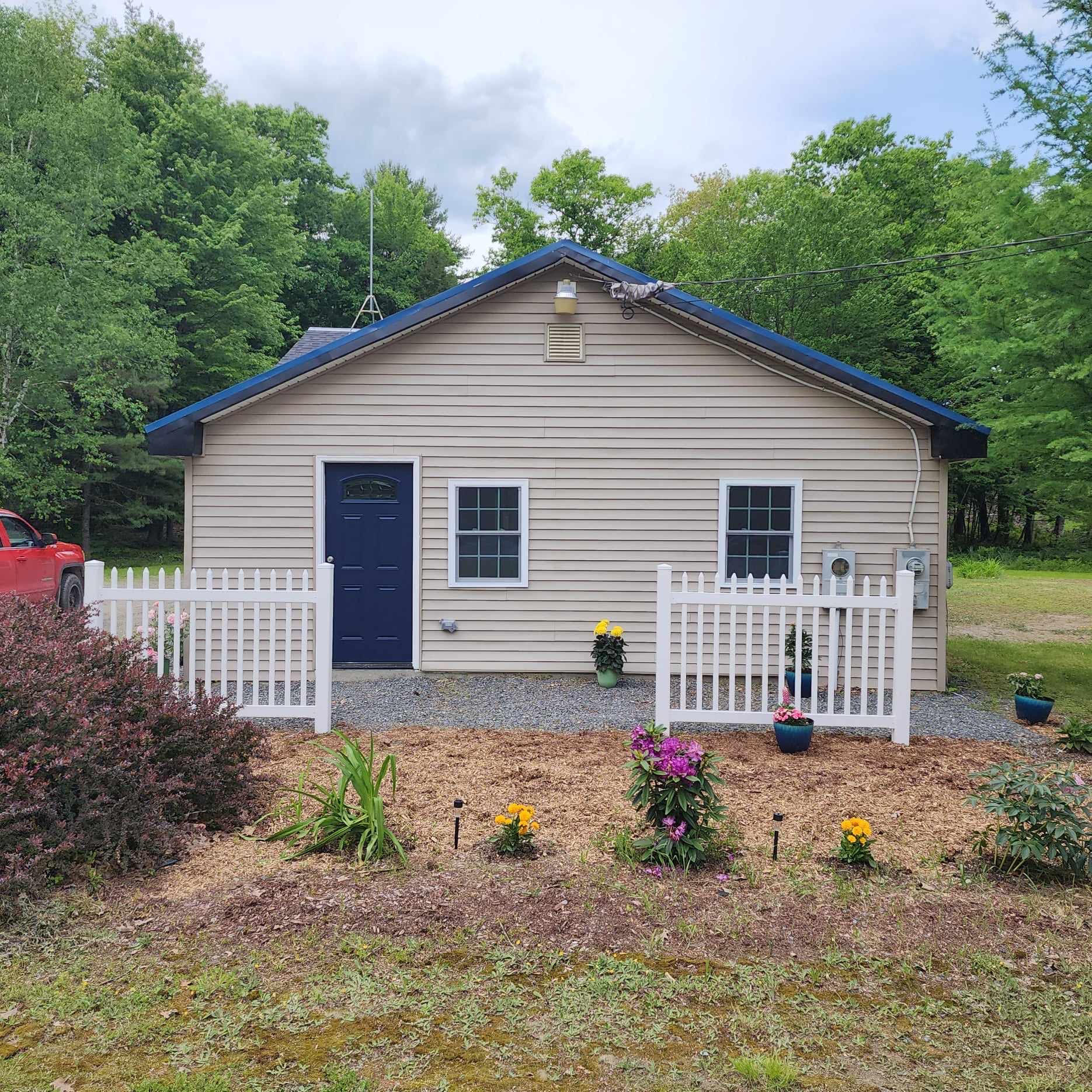 282 River Road Property Photo