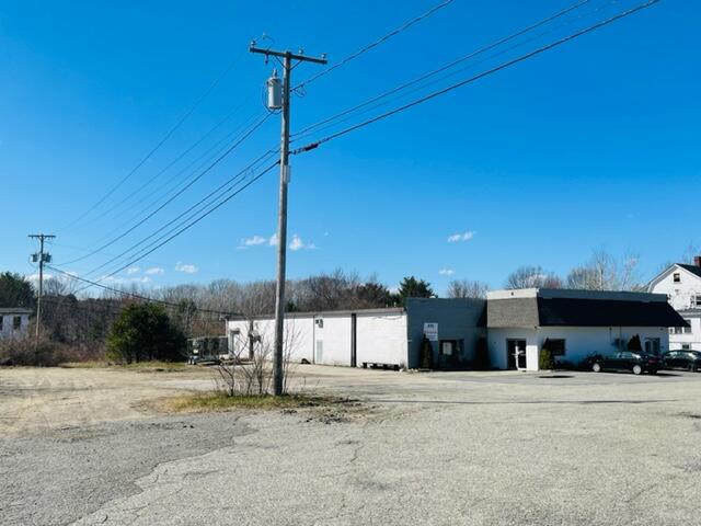 644 Main Street Property Photo 3