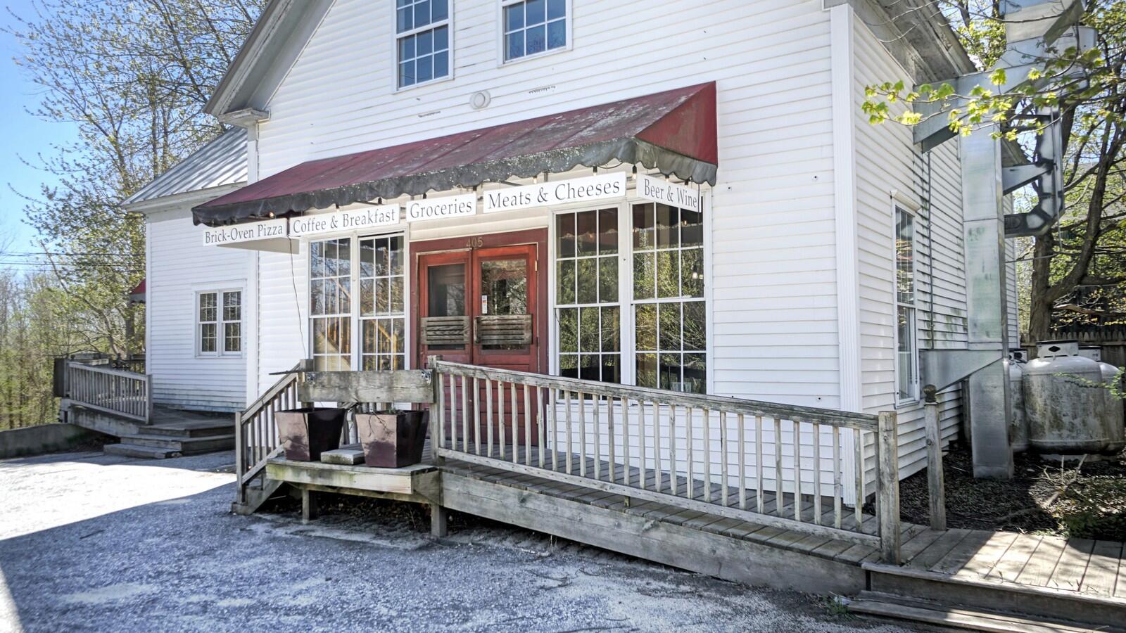 405 Intervale Road Property Photo 3
