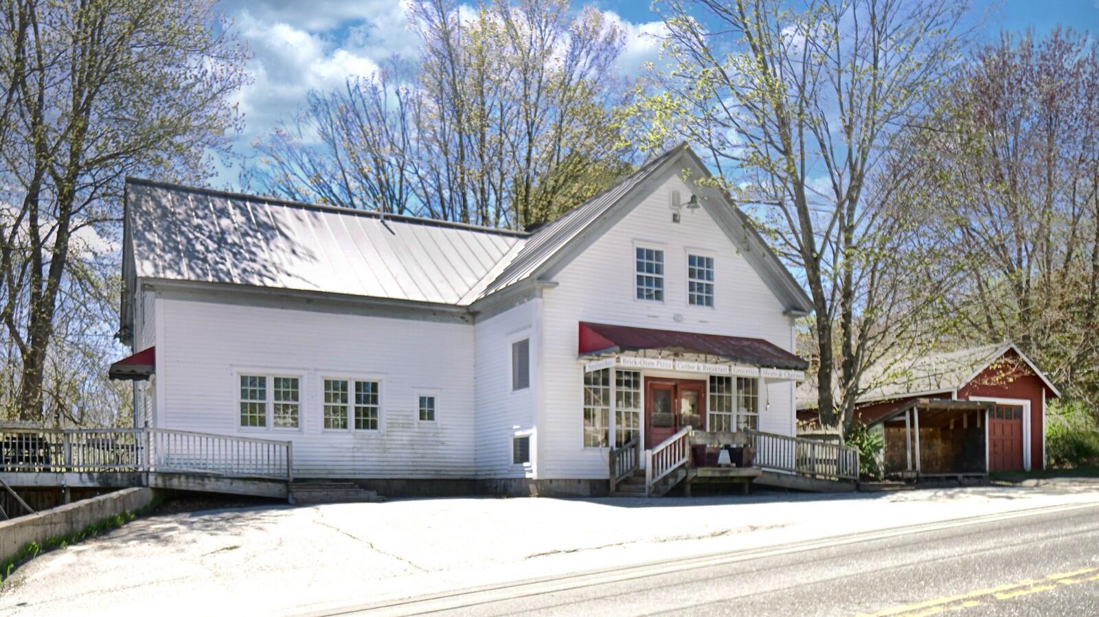 405 Intervale Road Property Photo 4