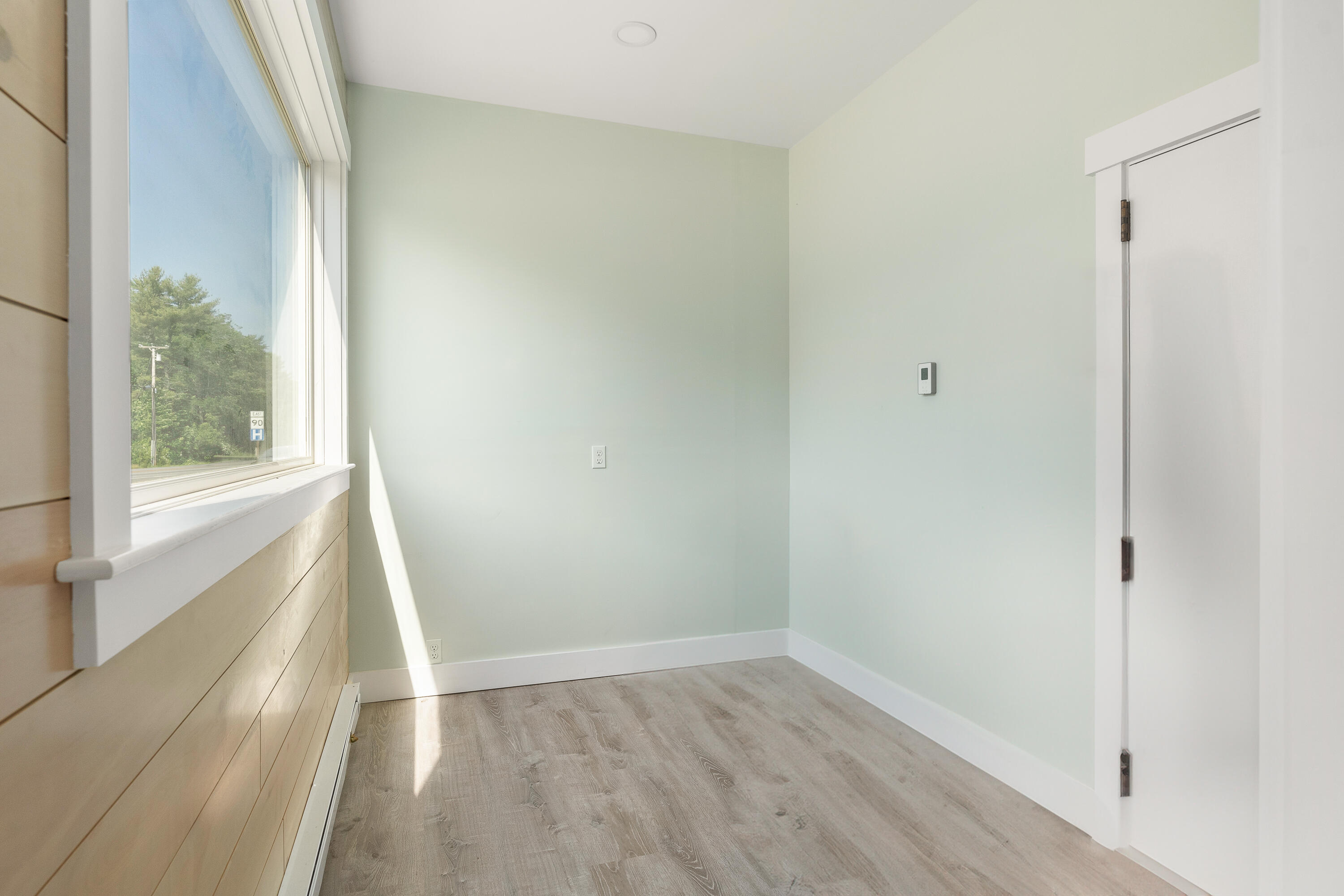 618 West Street Property Photo 16