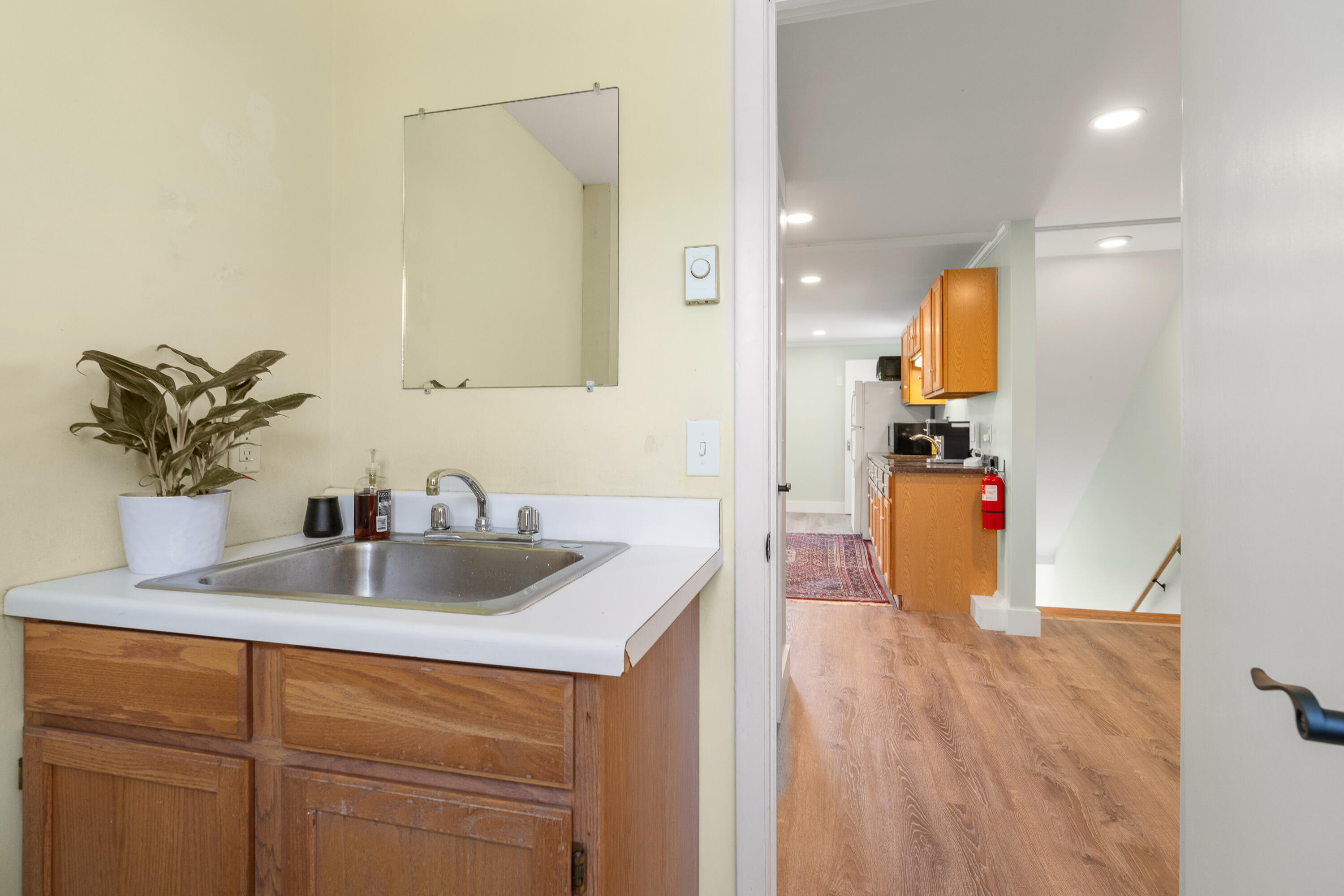 618 West Street Property Photo 23