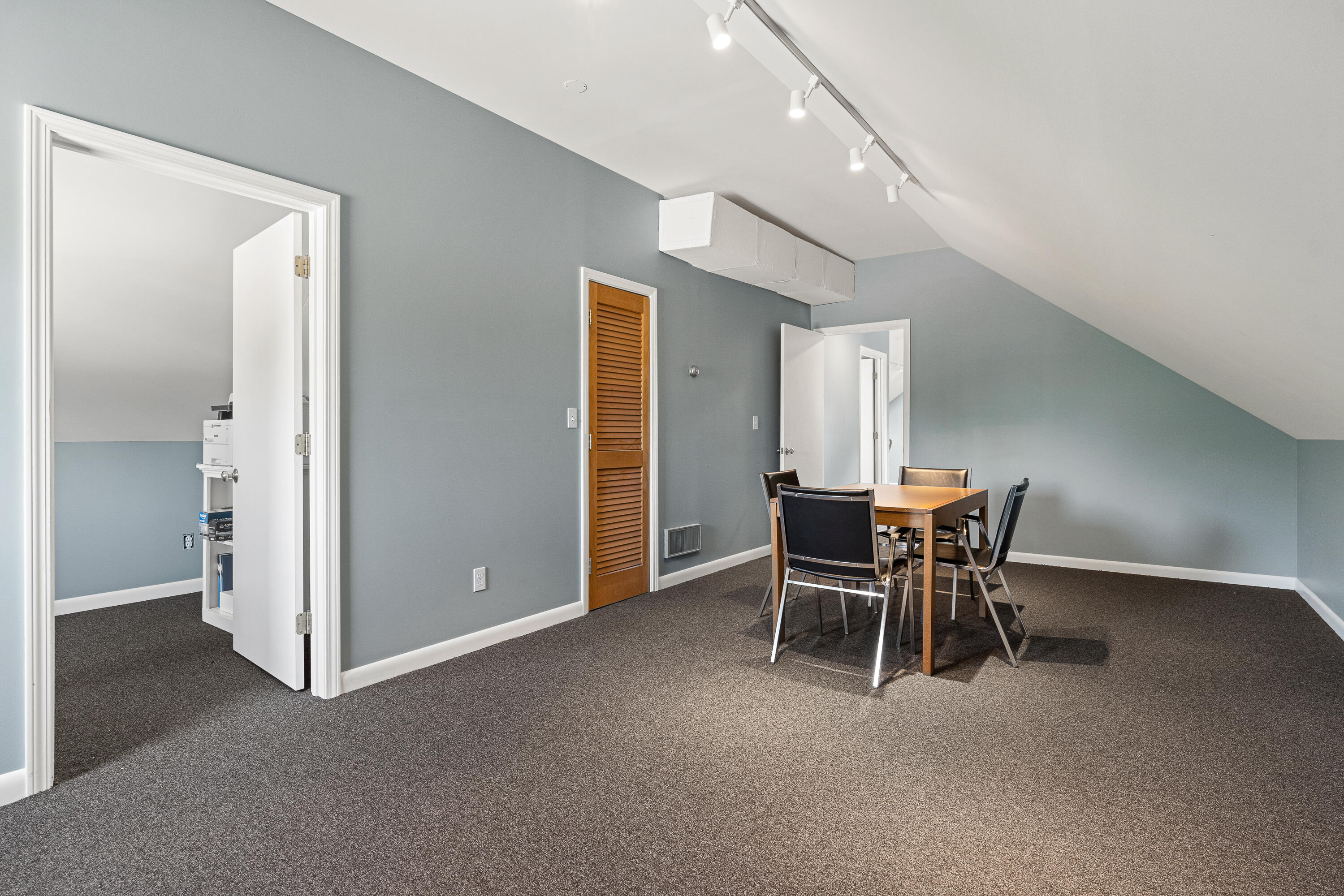 618 West Street Property Photo 50