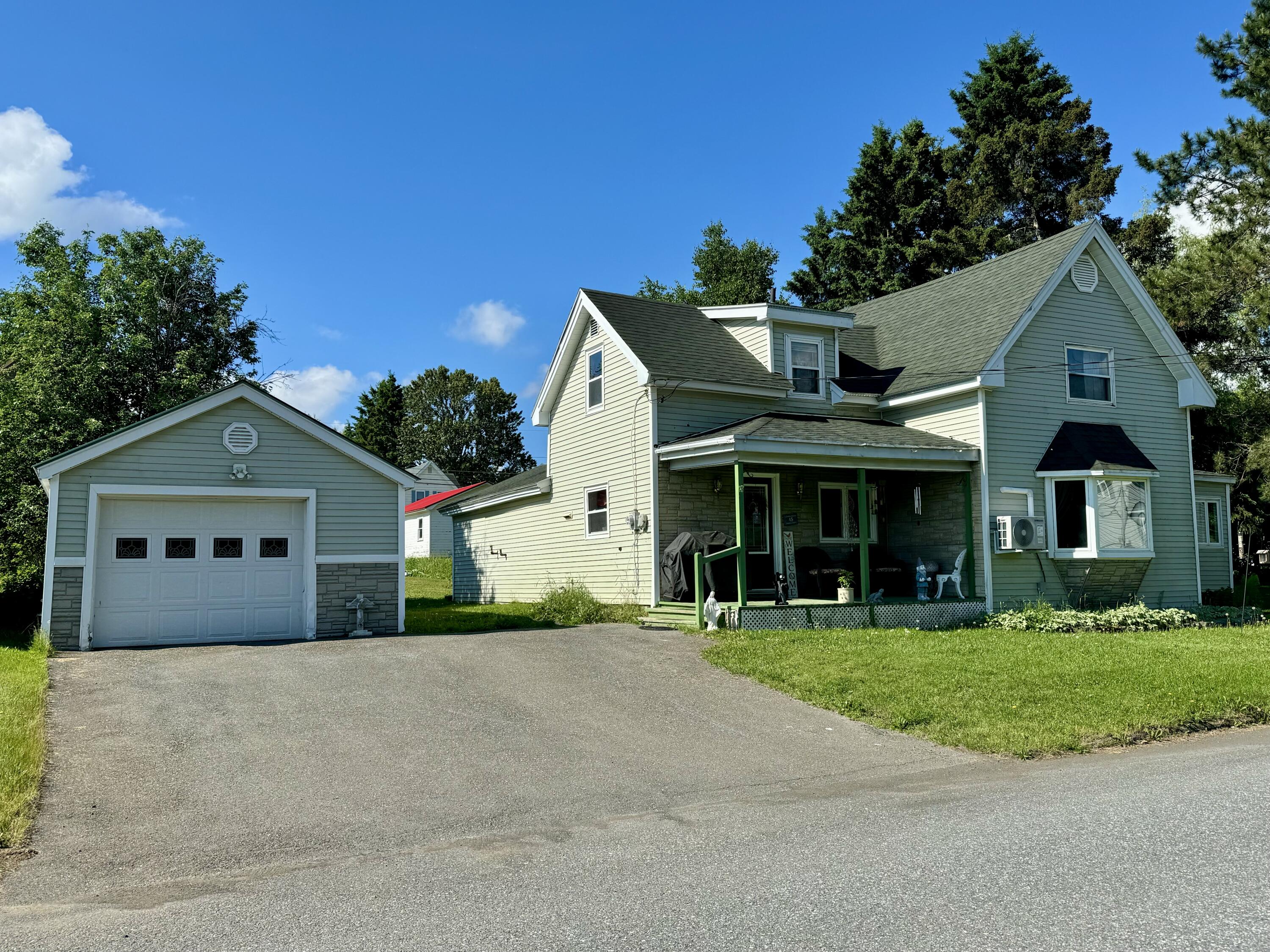 45 Dennis Street Property Photo