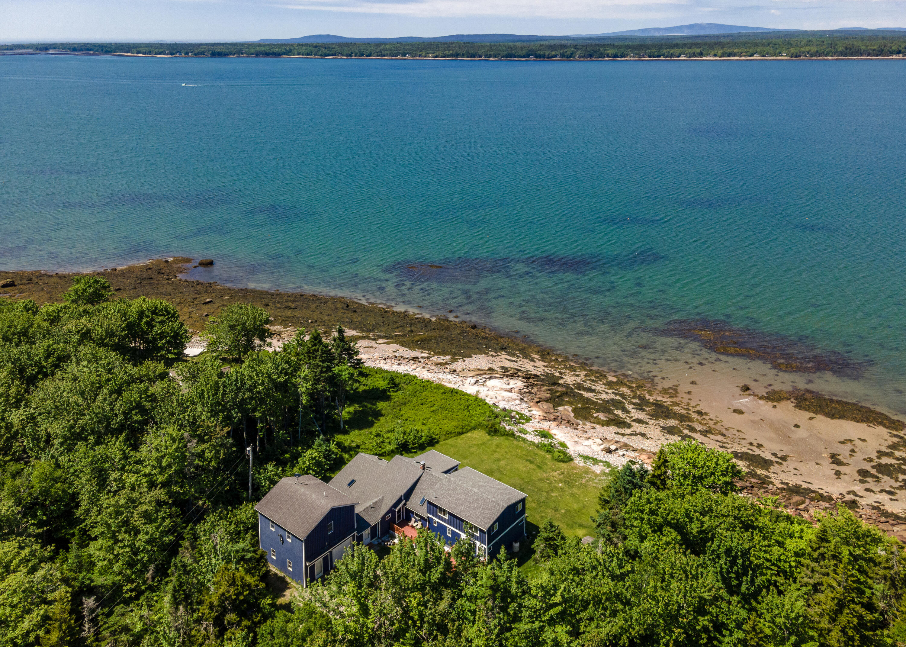 16 Wilderness Shore Road North Property Photo