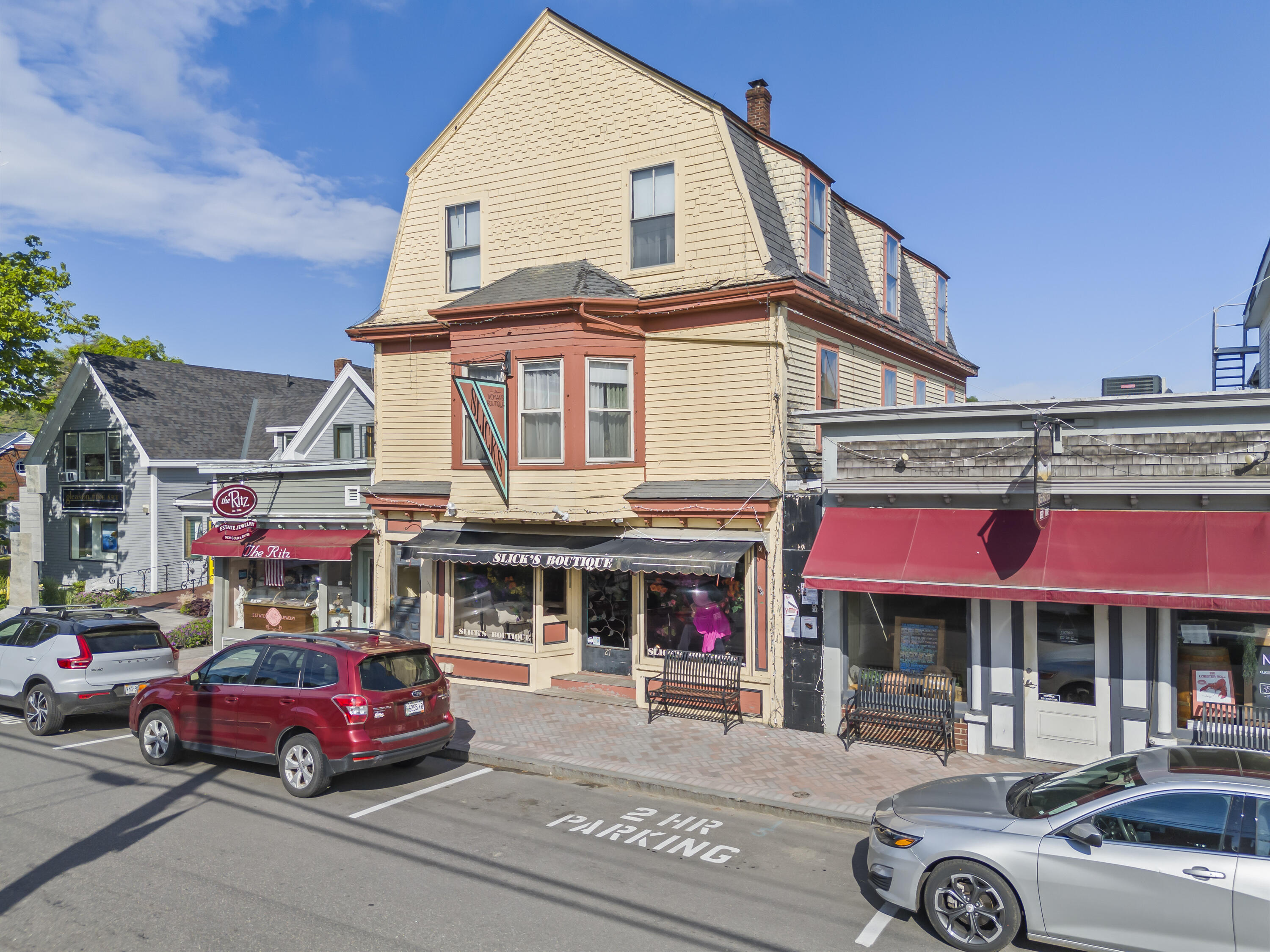 27 Townsend Avenue Property Photo