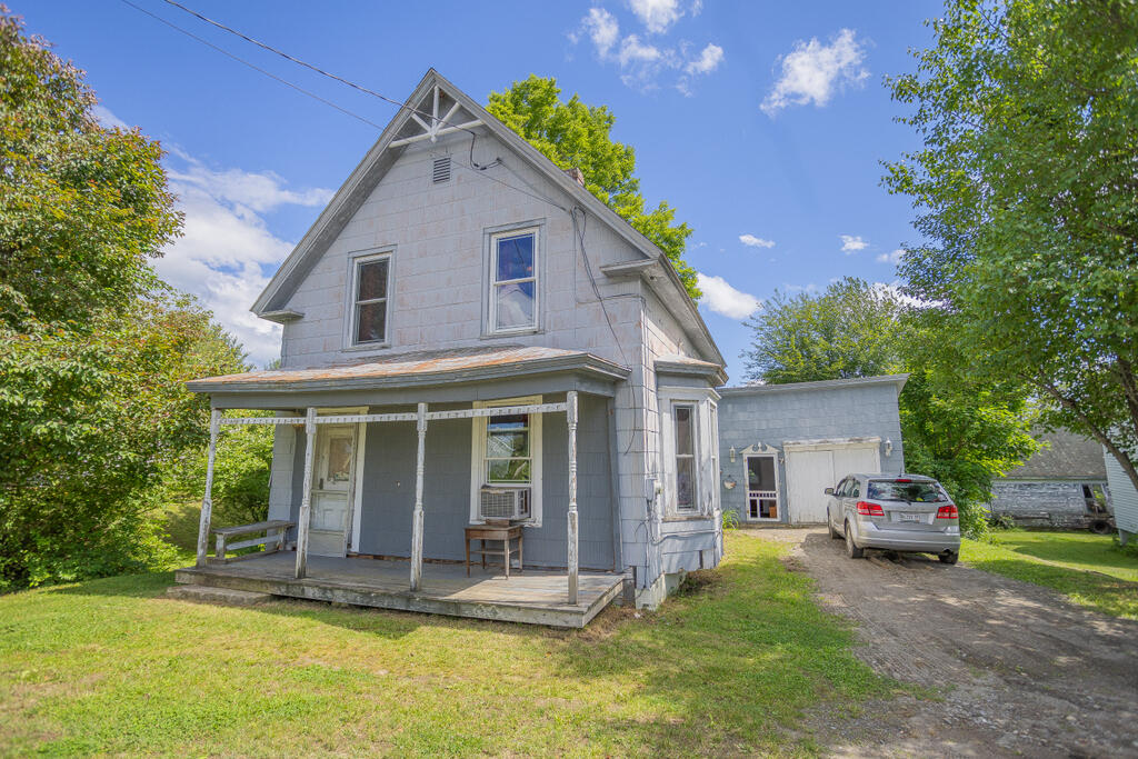 7 Pleasant Street Property Photo