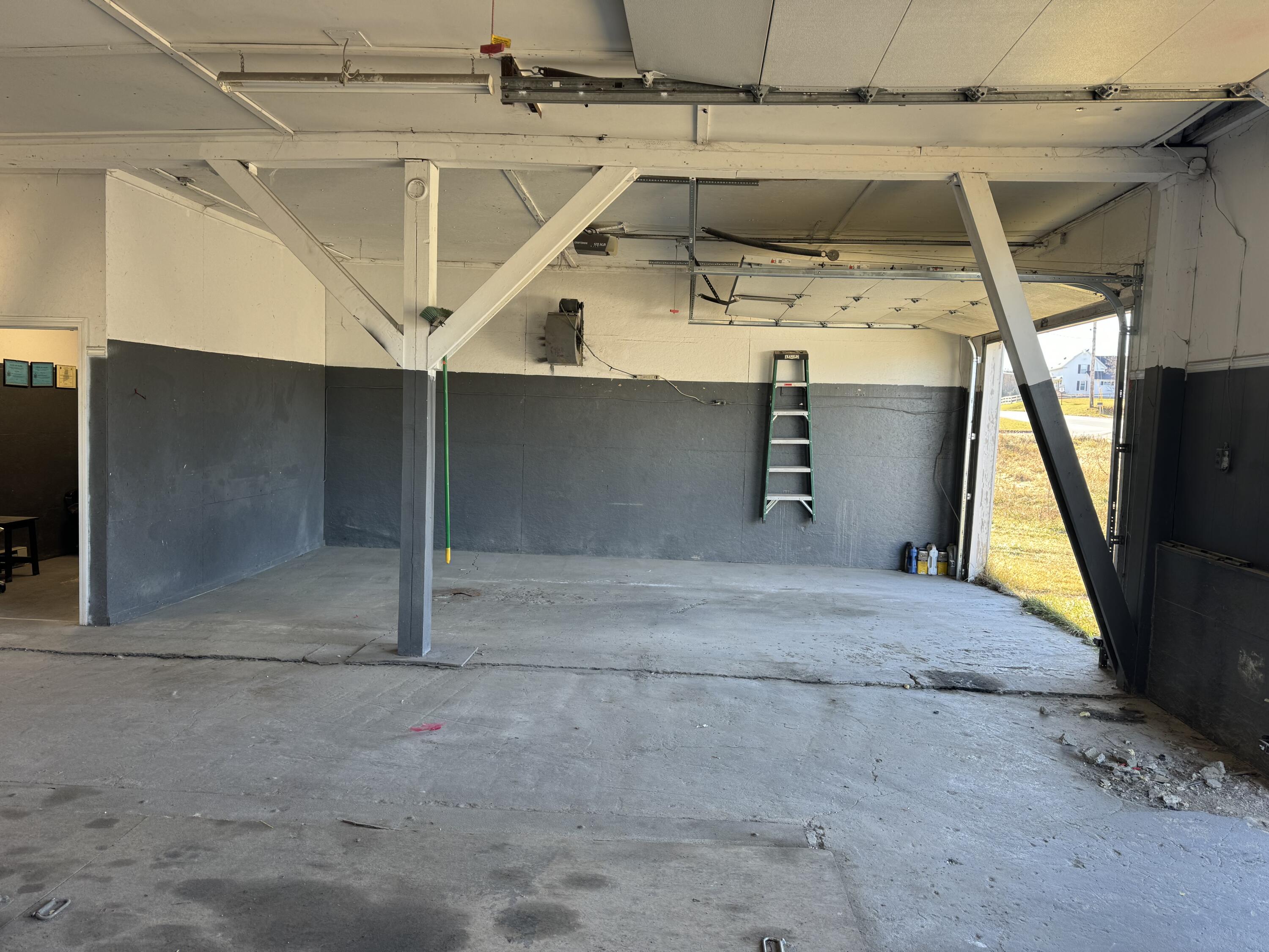 405 Main Road Property Photo 4