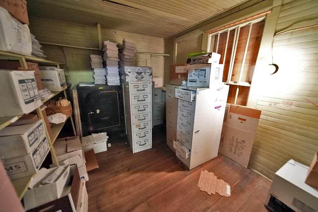 20 Main Street Property Photo 23